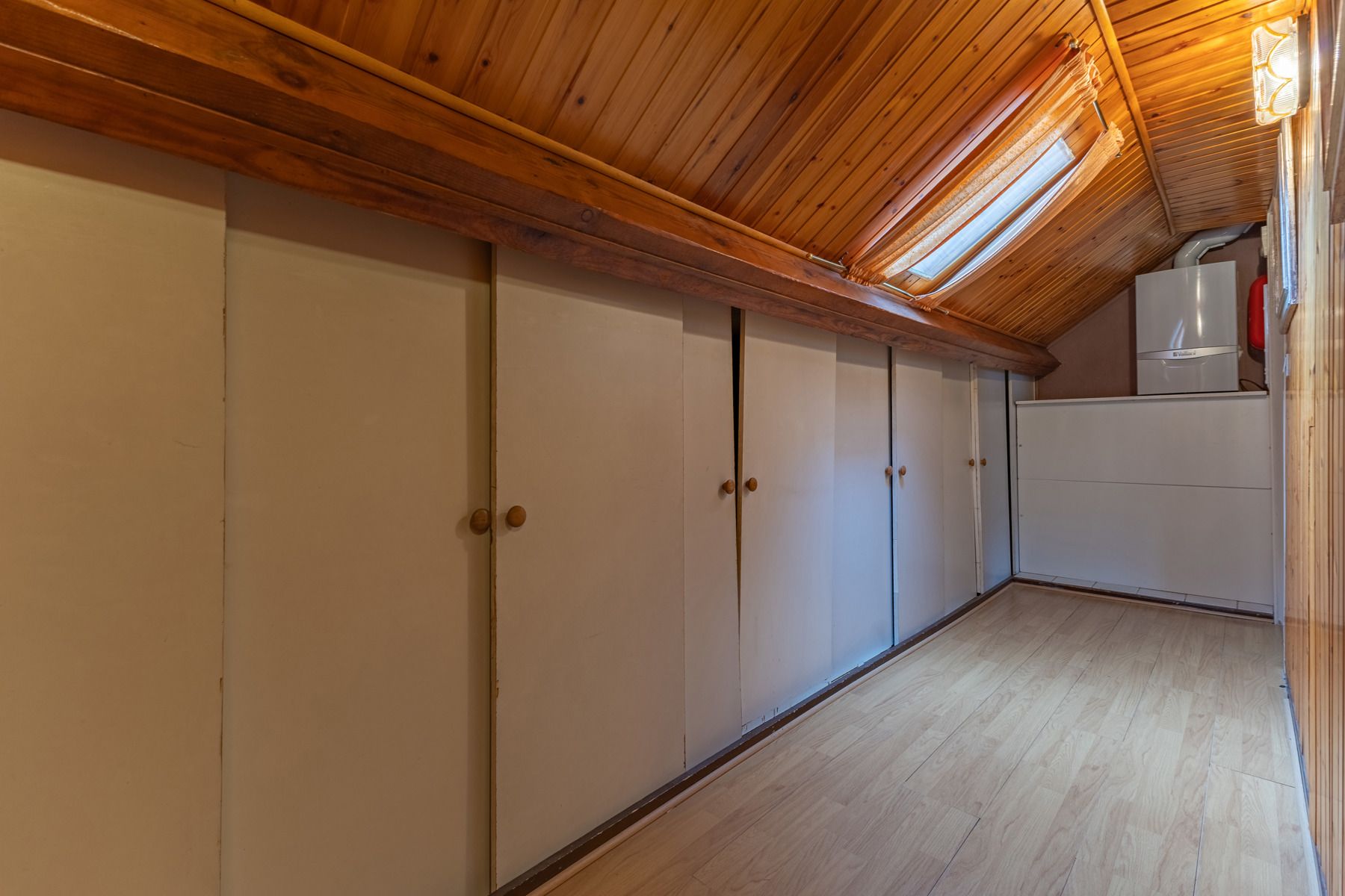 Goed gelegen woning met 3 slaapkamers foto 18