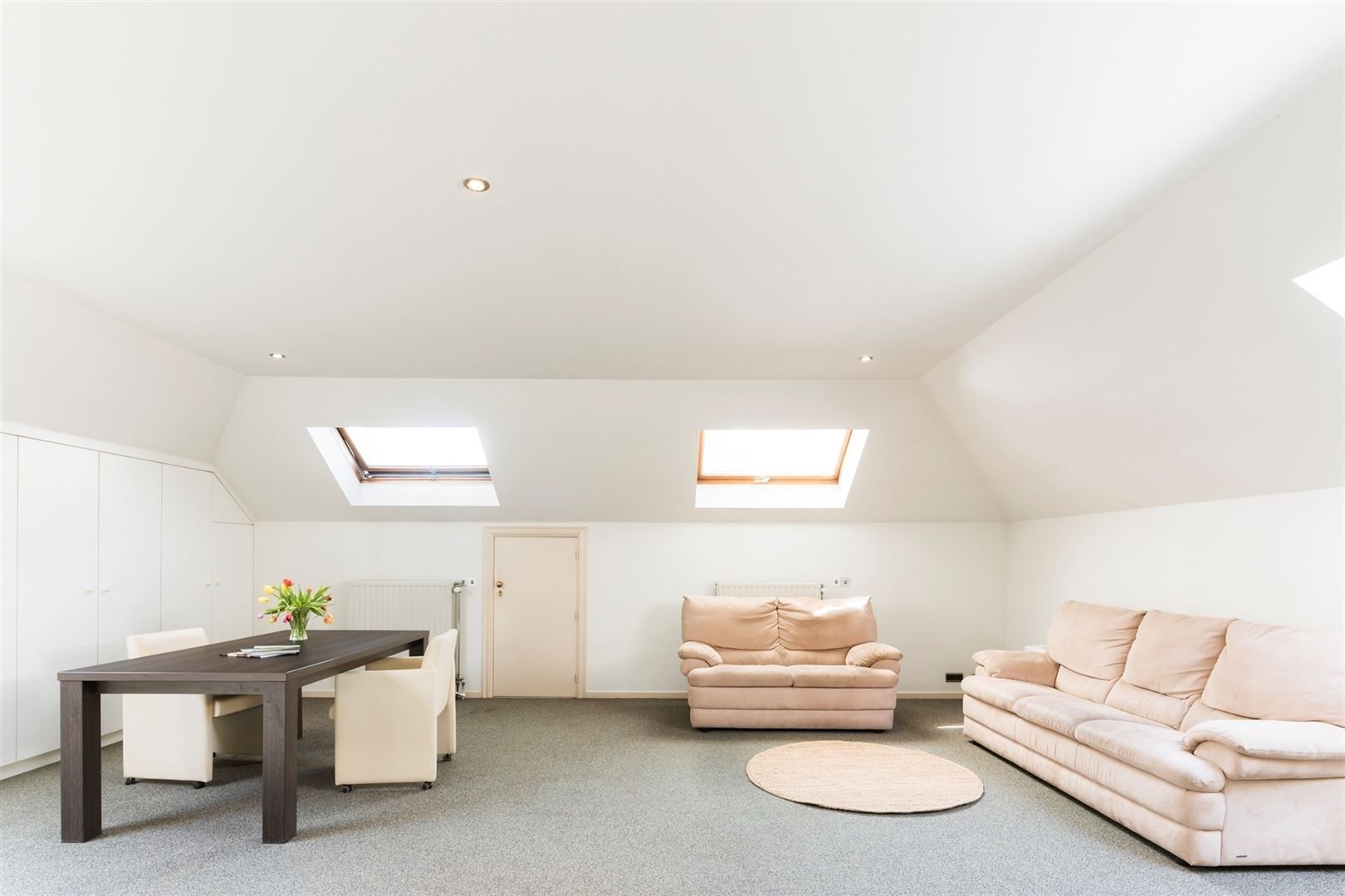Ruime villa op 1.150 m² in gegeerde woonwijk Vriesdonk foto 31