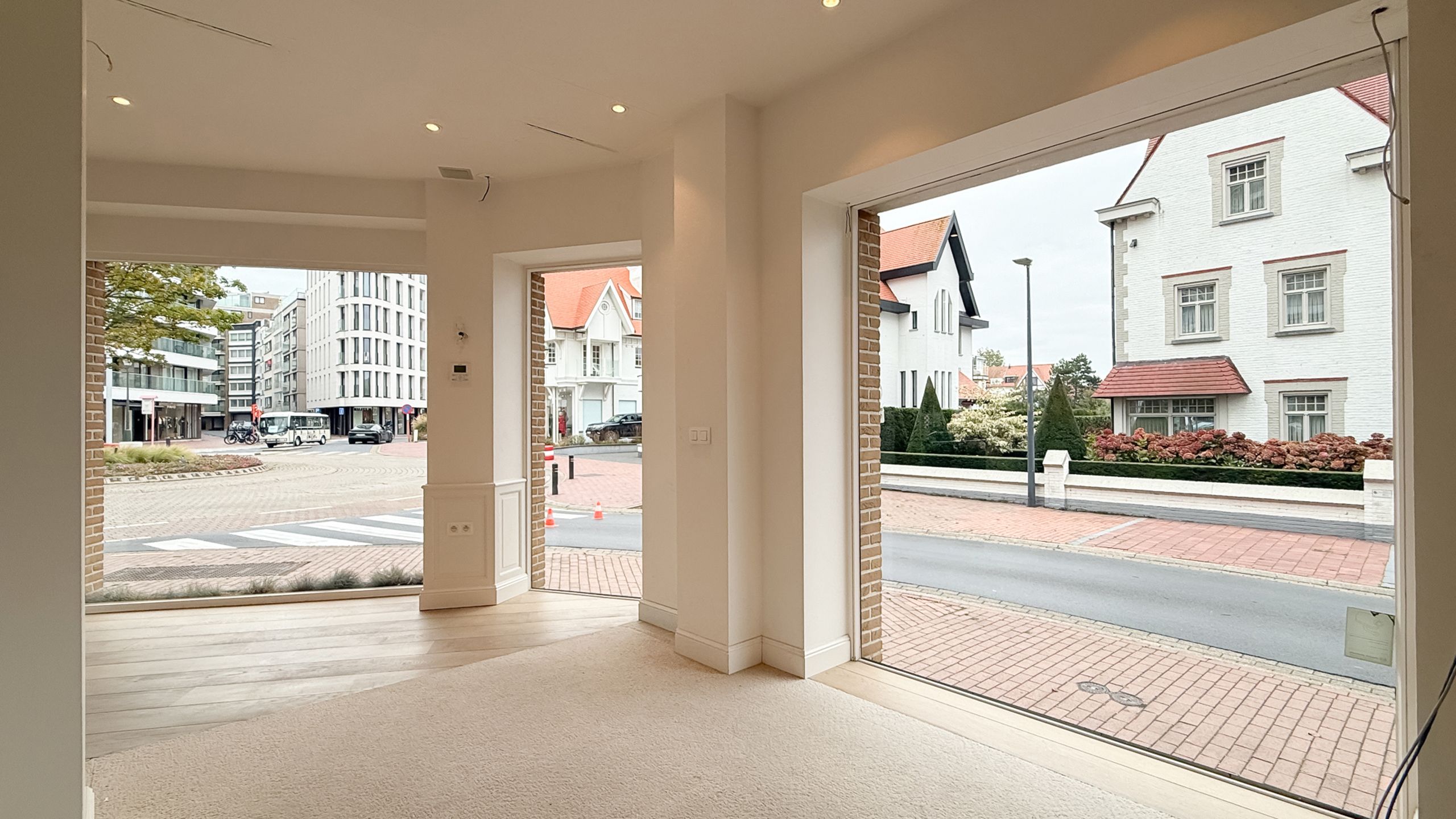 Uitzonderlijk handelspand op toplocatie – Driehoeksplein foto 11