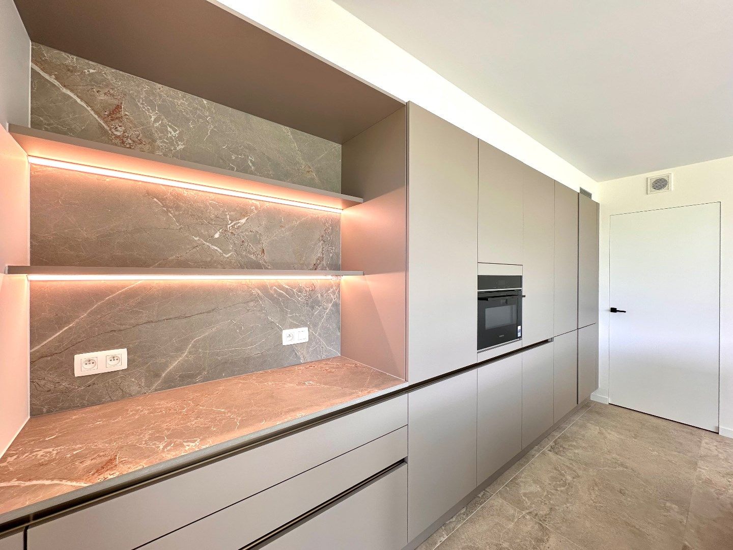 Te huur: Exclusieve villa in villawijk Tongers Veld – luxe, rust en comfort op toplocatie foto 11