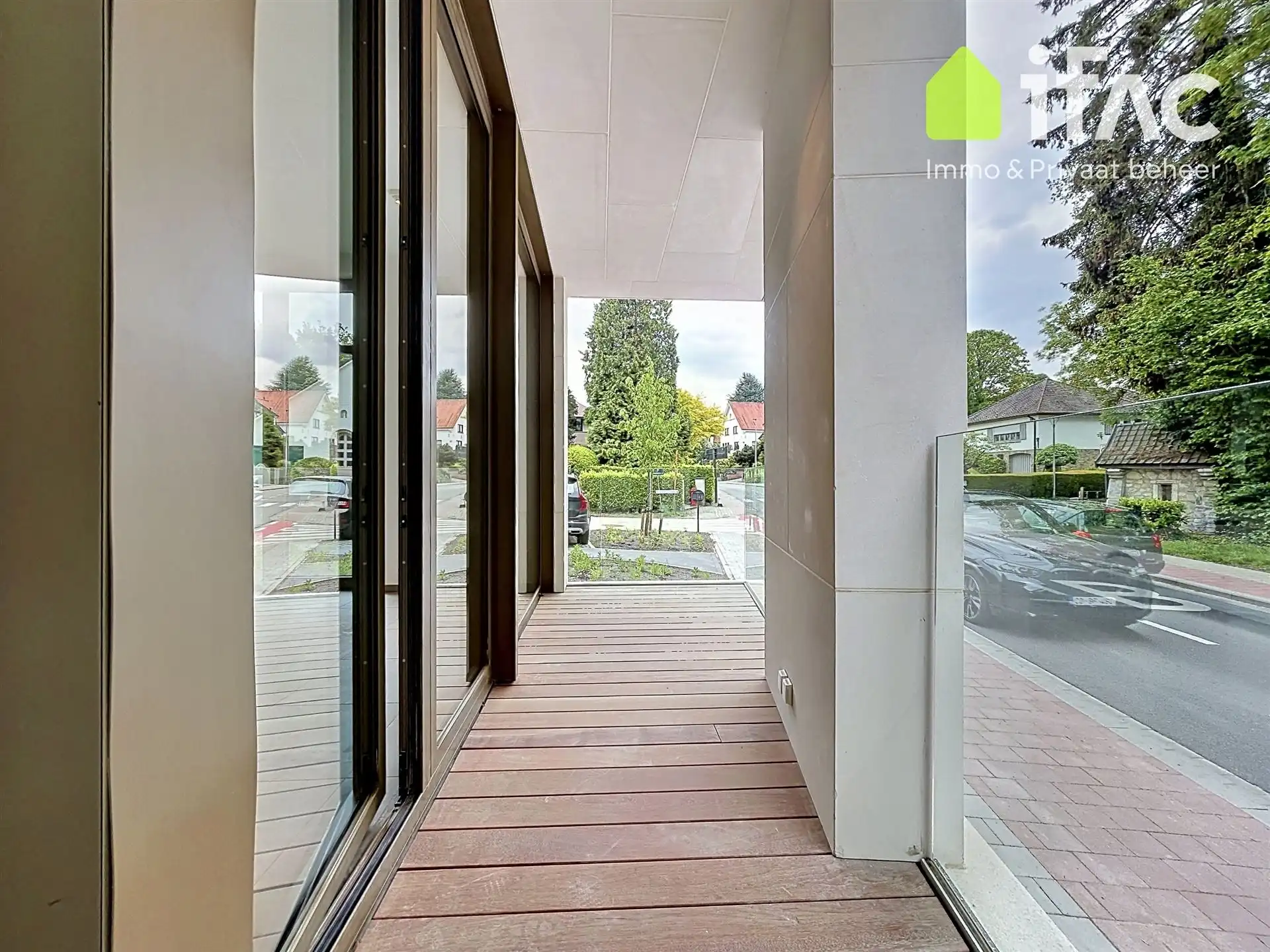 Uitstekend gelegen nieuwbouwappartement met autostaanplaats foto 12