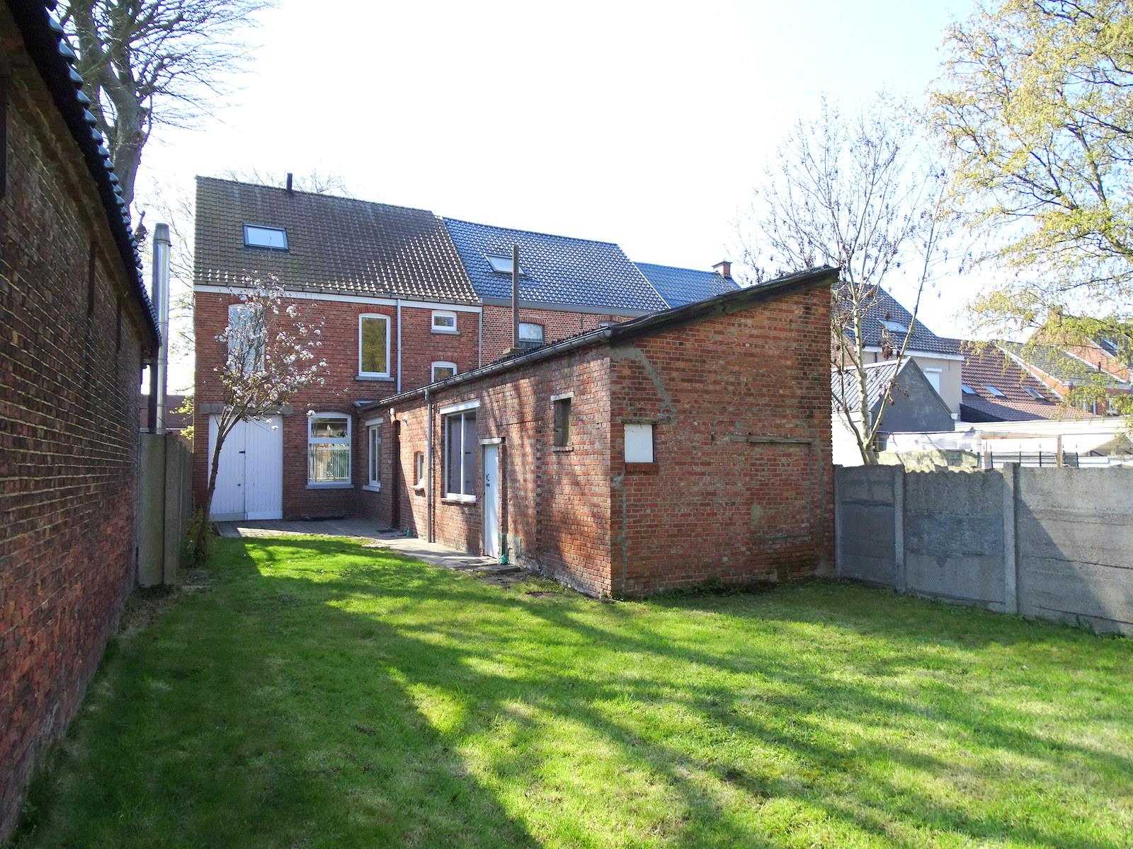 Huis met 3 slaapkamers, tuin en garage. foto 15