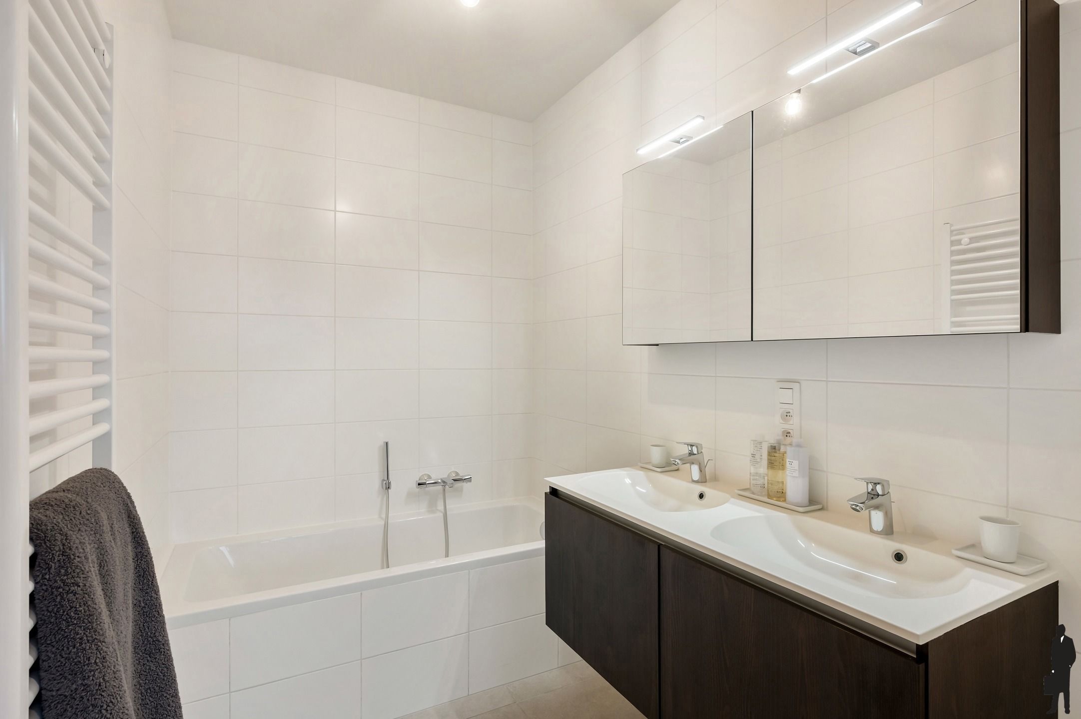 Exclusief hoekappartement op de 11de verdieping met terras en prachtige zichten.  foto 13