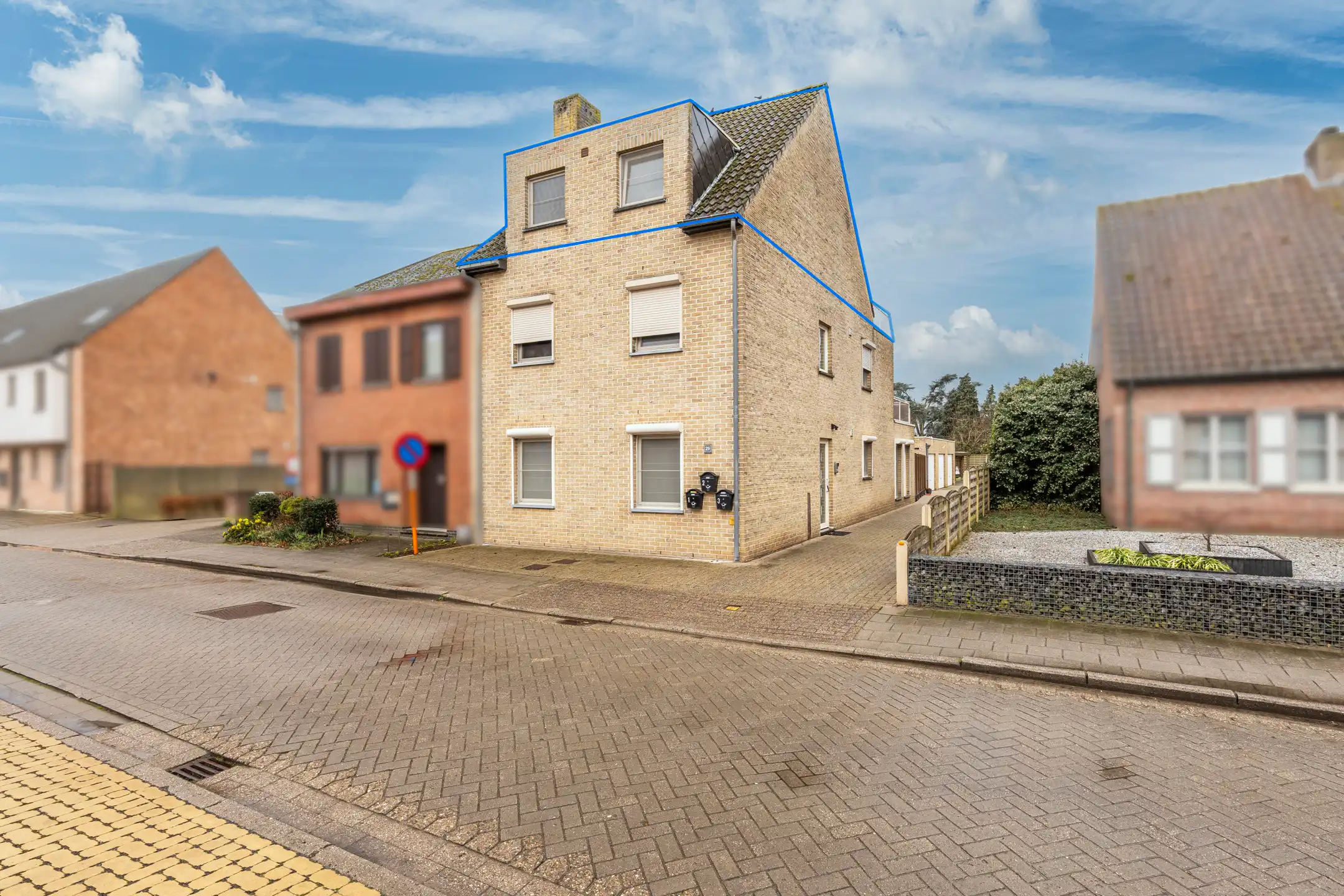 Instapklaar 1-slpk app met groot ZW-terras in Gierle foto {{pictureIndex}}