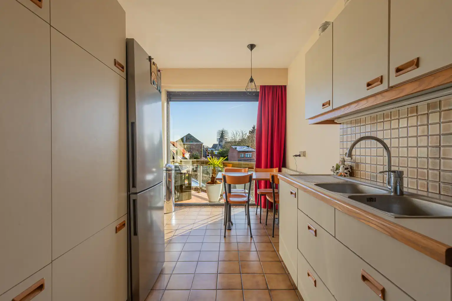 Ruim 2-slaapkamer appartement in Opwijk centrum! foto 5