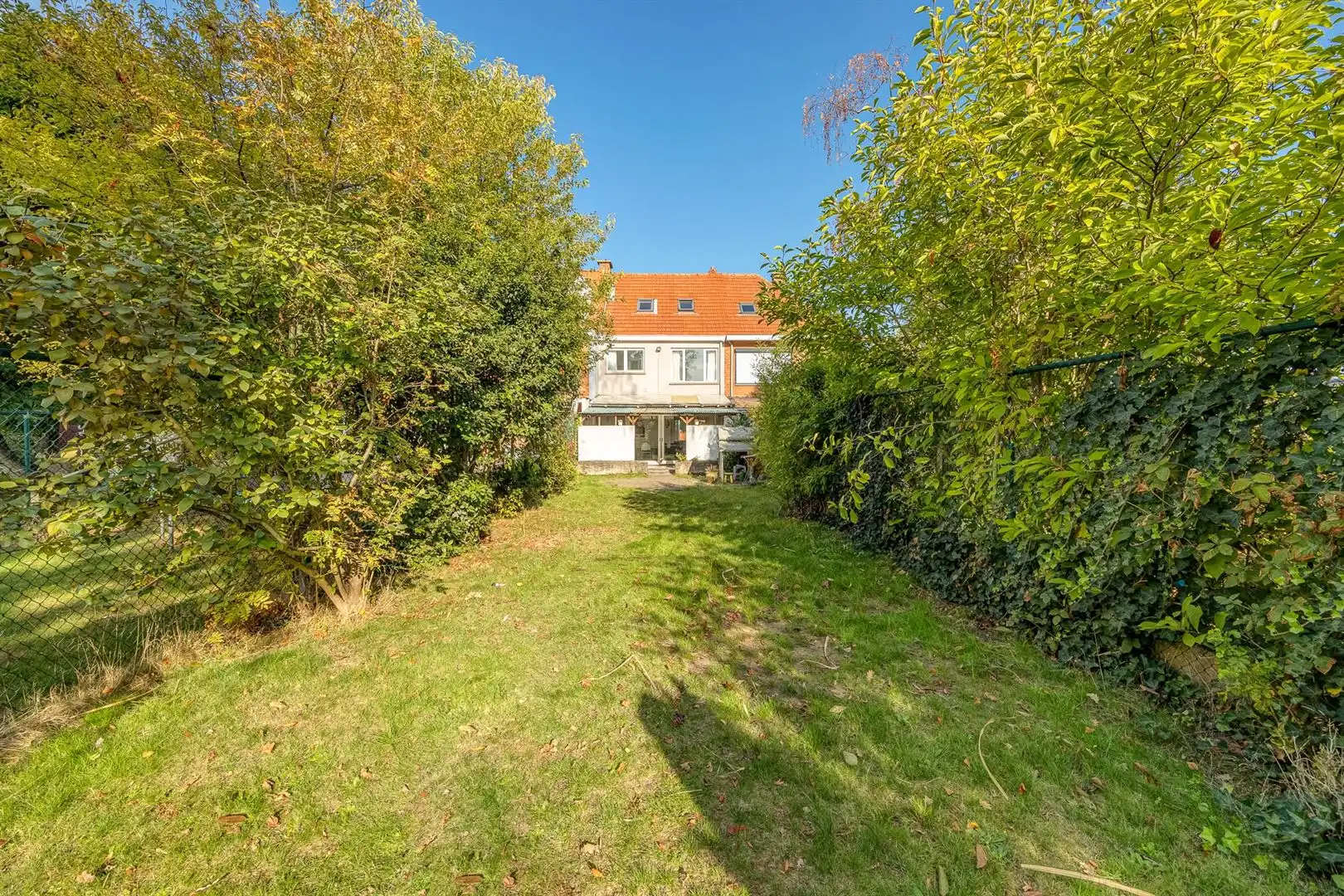 Ruime woning met zuid tuin op toplocatie in de "Bomenwijk". foto 23