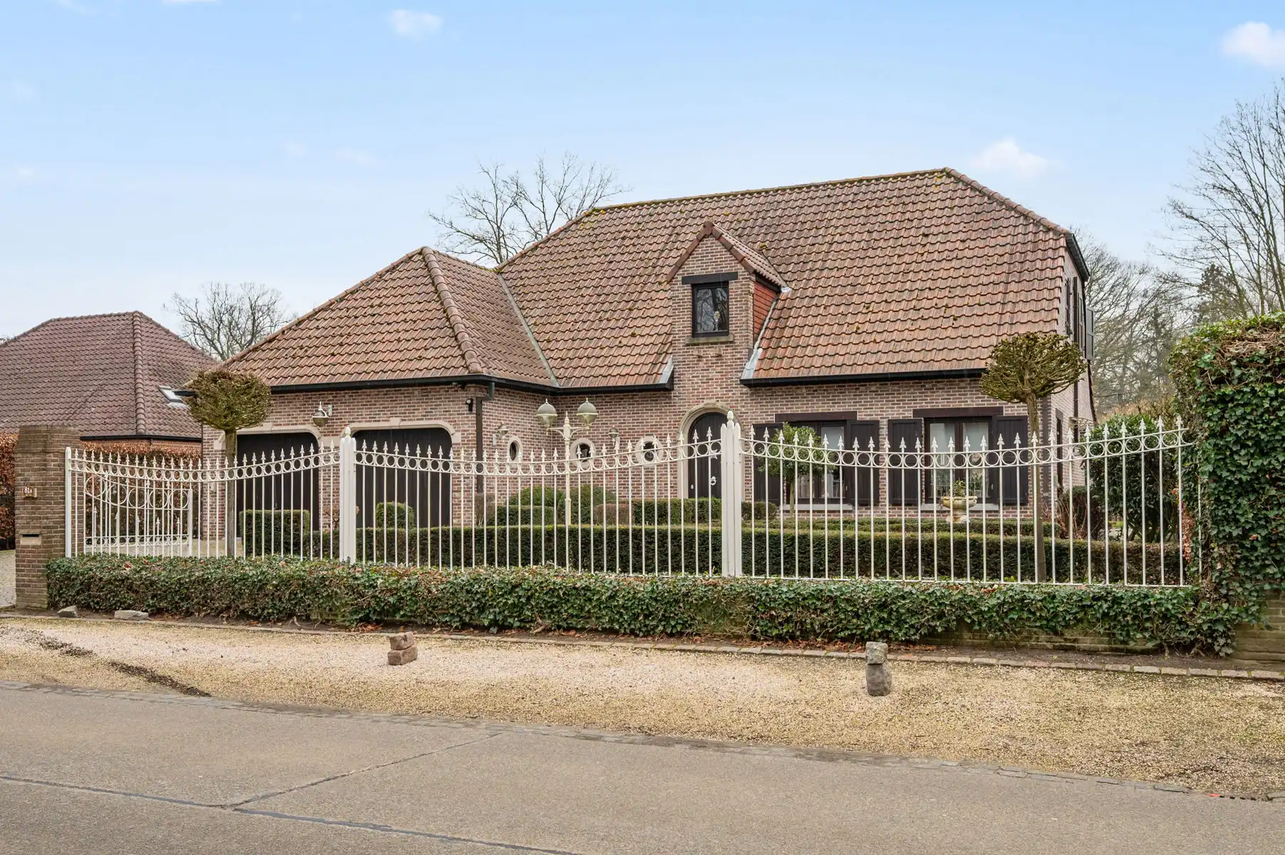 Villa van 329m² met 4 slpk op 1583m² te ITEGEM foto 3