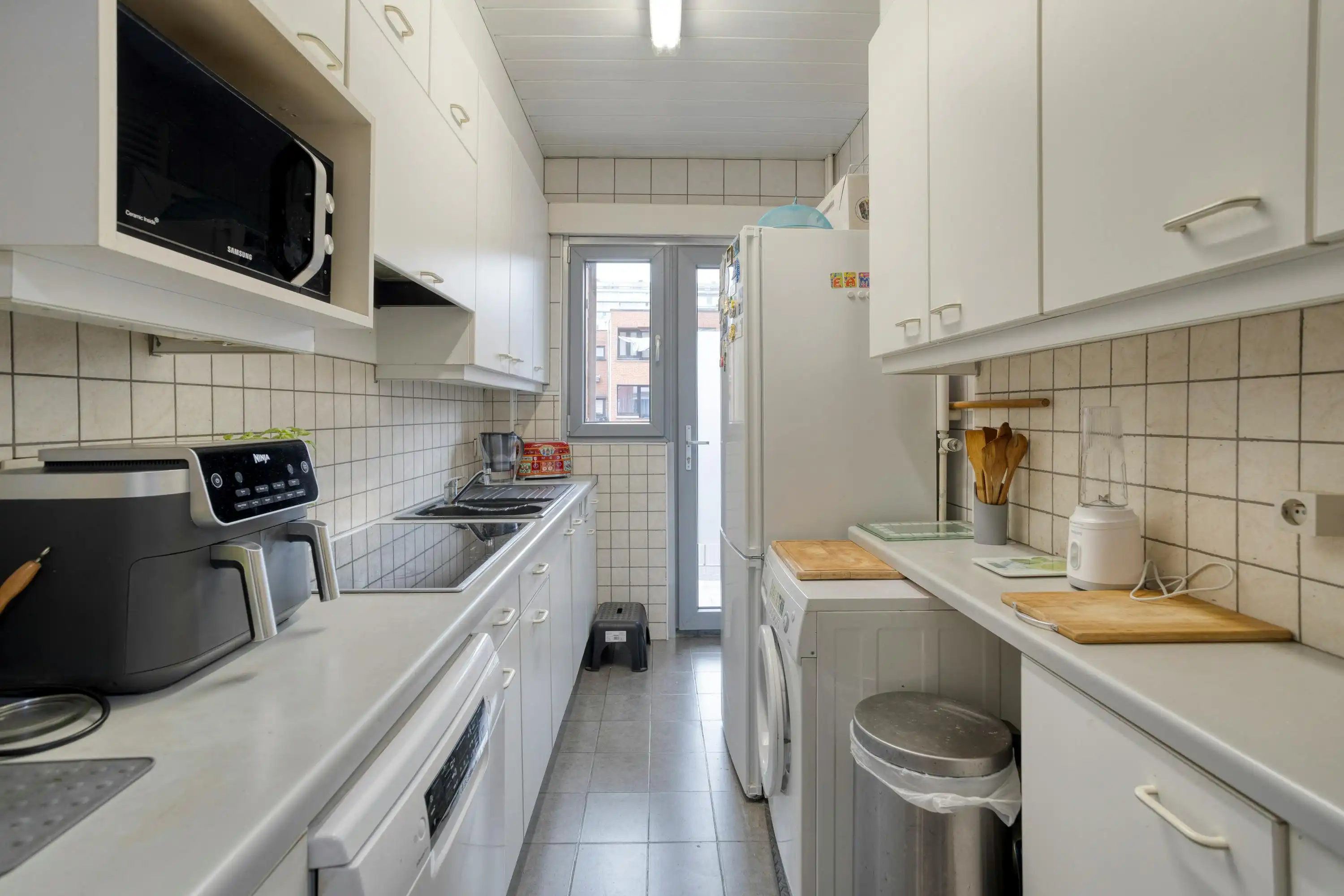 Instapklaar appartement met 2 slaapkamers te koop in Merksem foto 7
