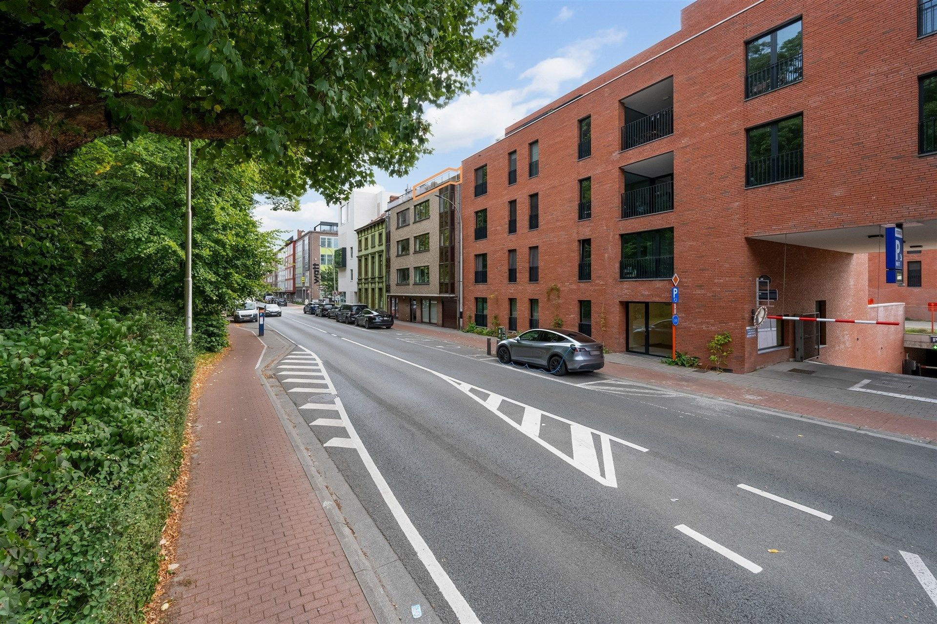 Instapklaar appartement met fantastisch terras! foto 14