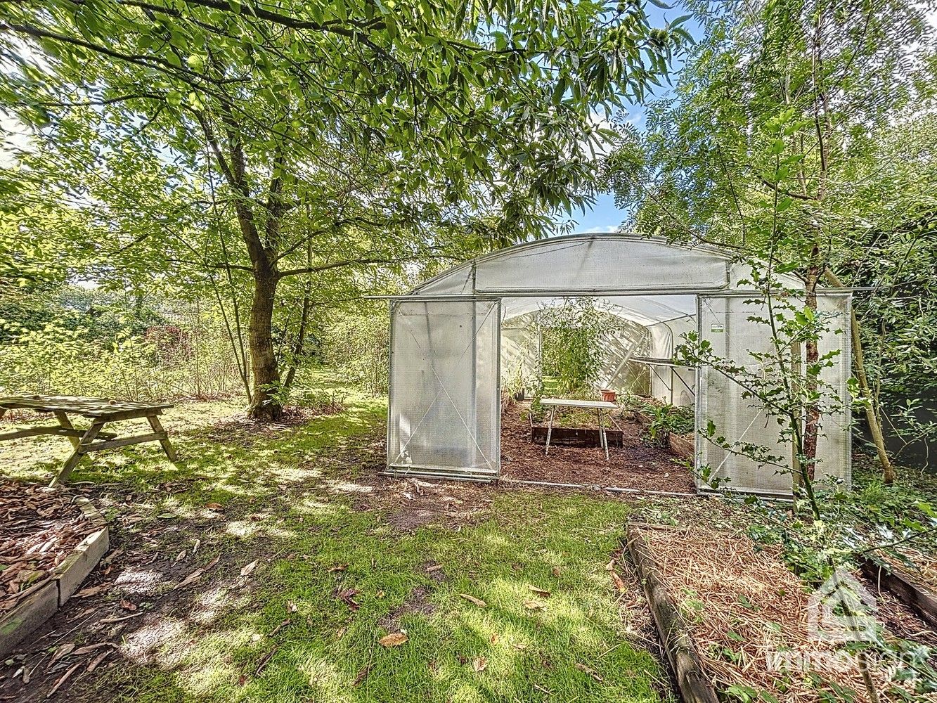 In het groen verscholen, vrijstaand landhuis met prachtige natuurtuin op 2100m² foto 35