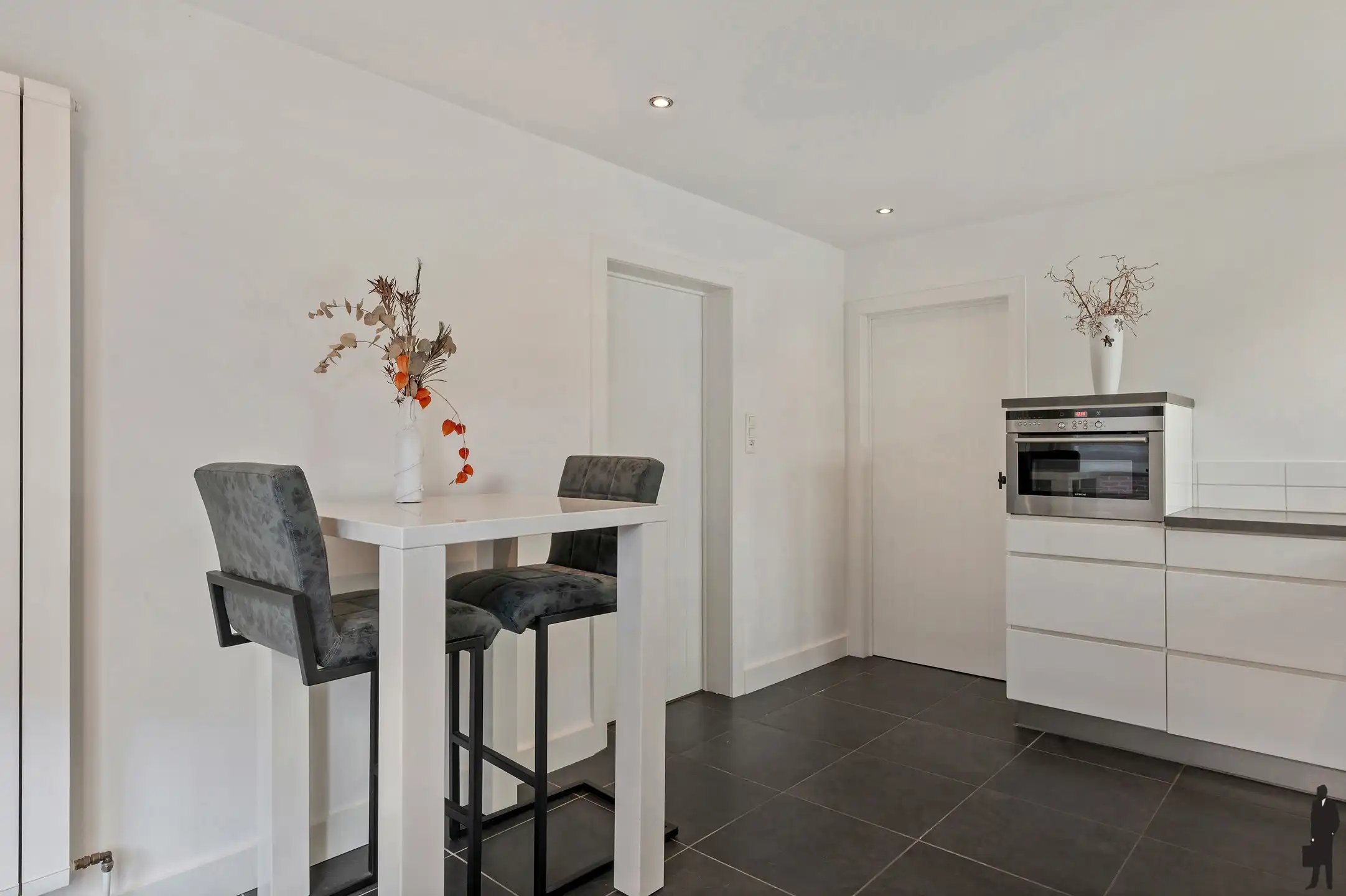 NIEUWE VOORWAARDEN! Tijdloze, vrijstaande woning met 4 slpk. gelegen in het centrum van Wortel - Hoogstraten. foto 21