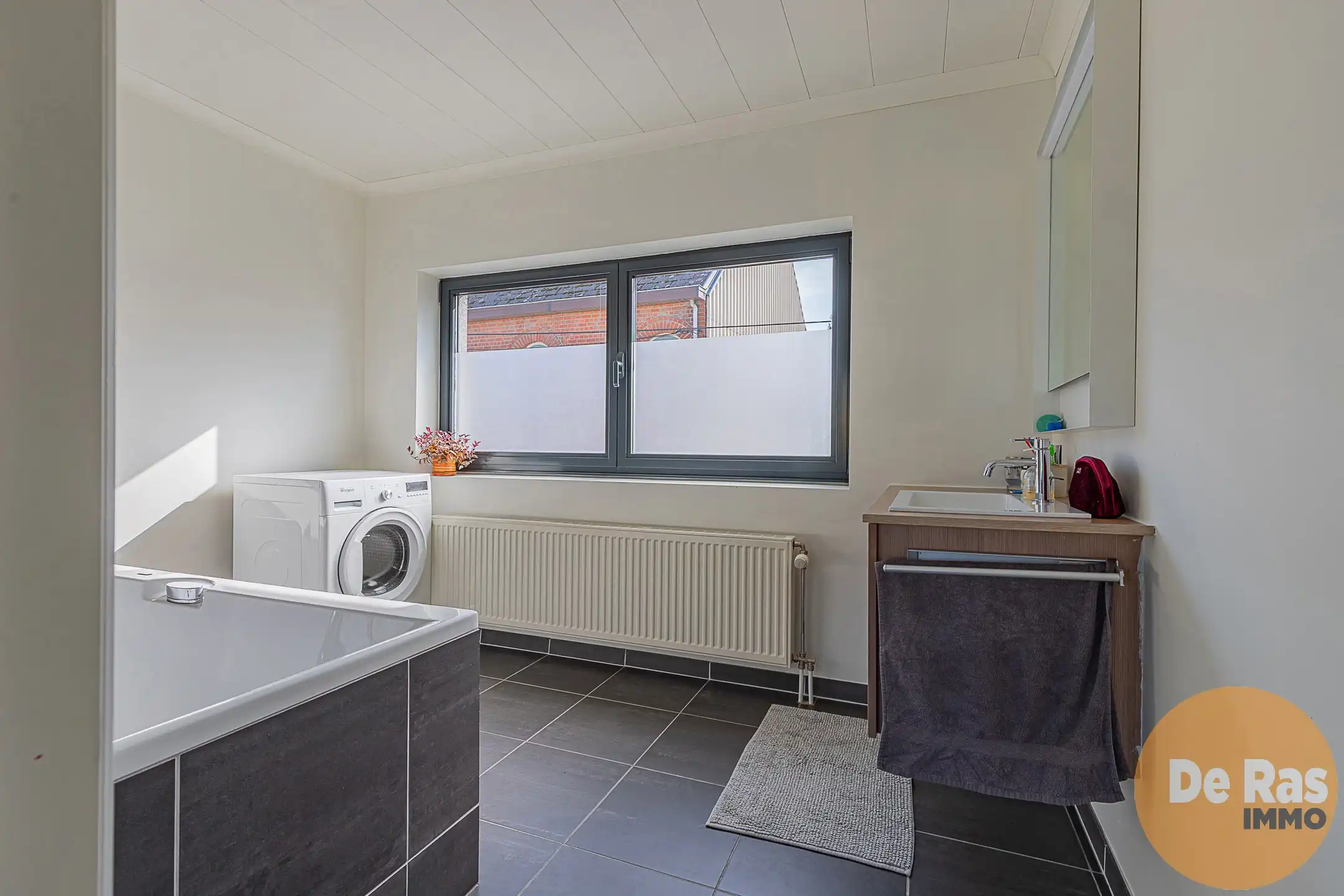 LEDE - instapklare woning met 4 slpks en leuke tuin! foto 13