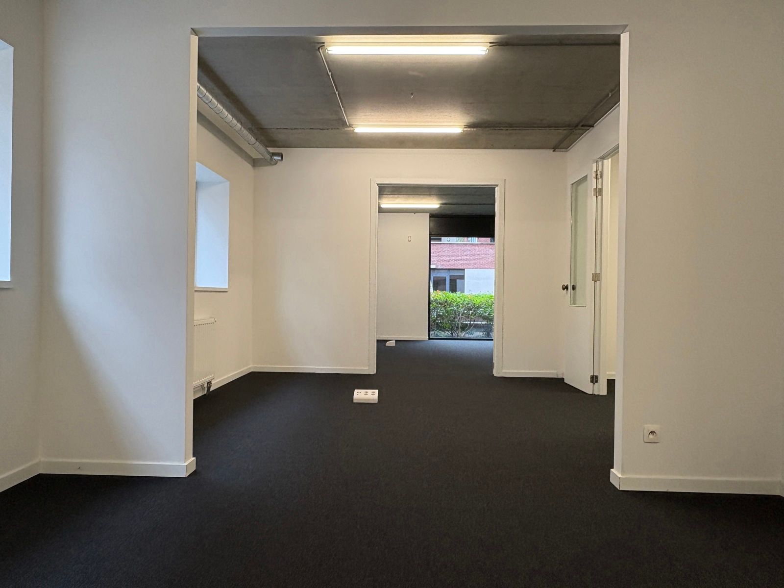Modern kantoor met parkings foto 12