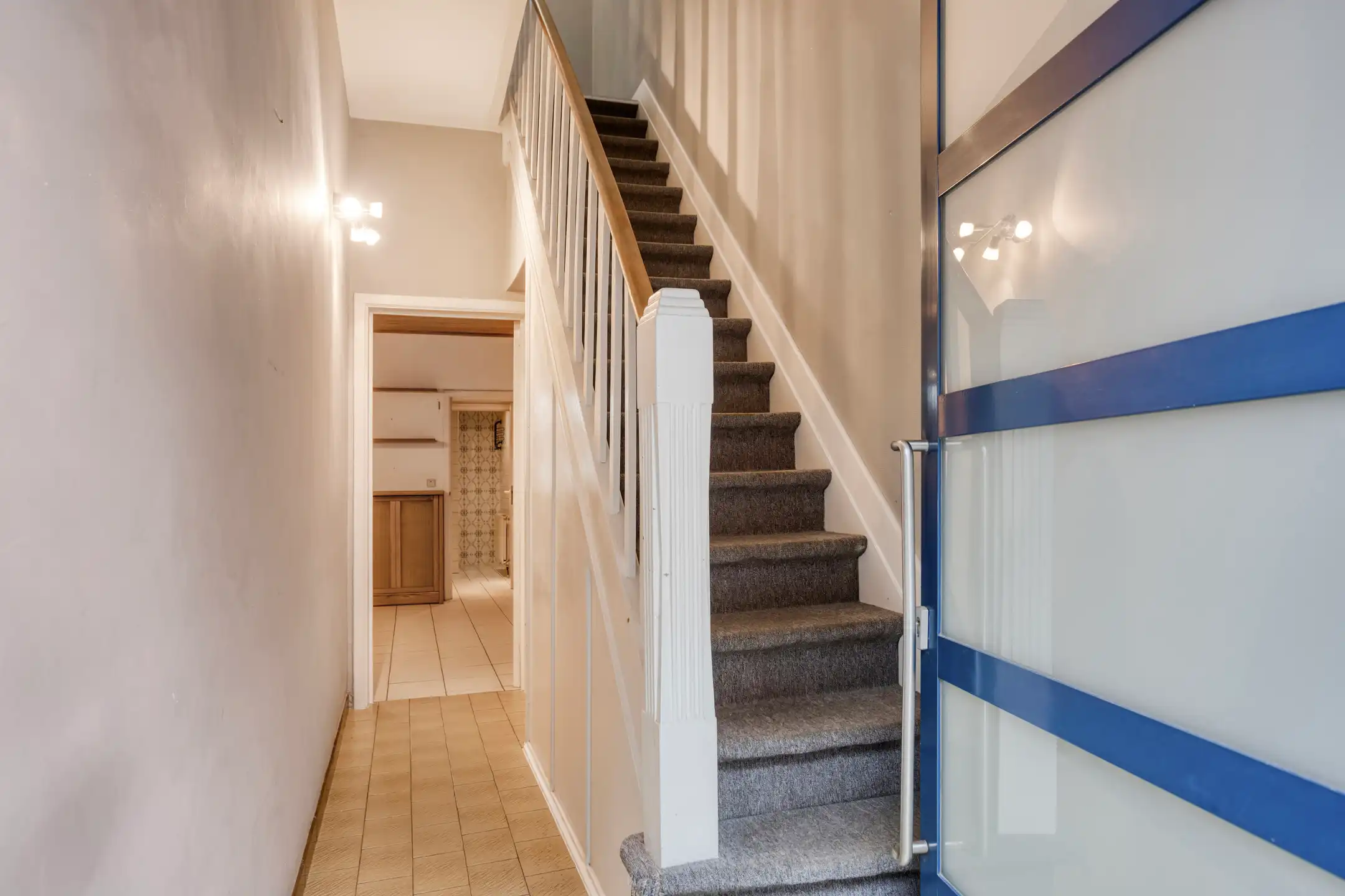 Karaktervolle woning met 4 kamers en tuin op een toplocatie foto 2