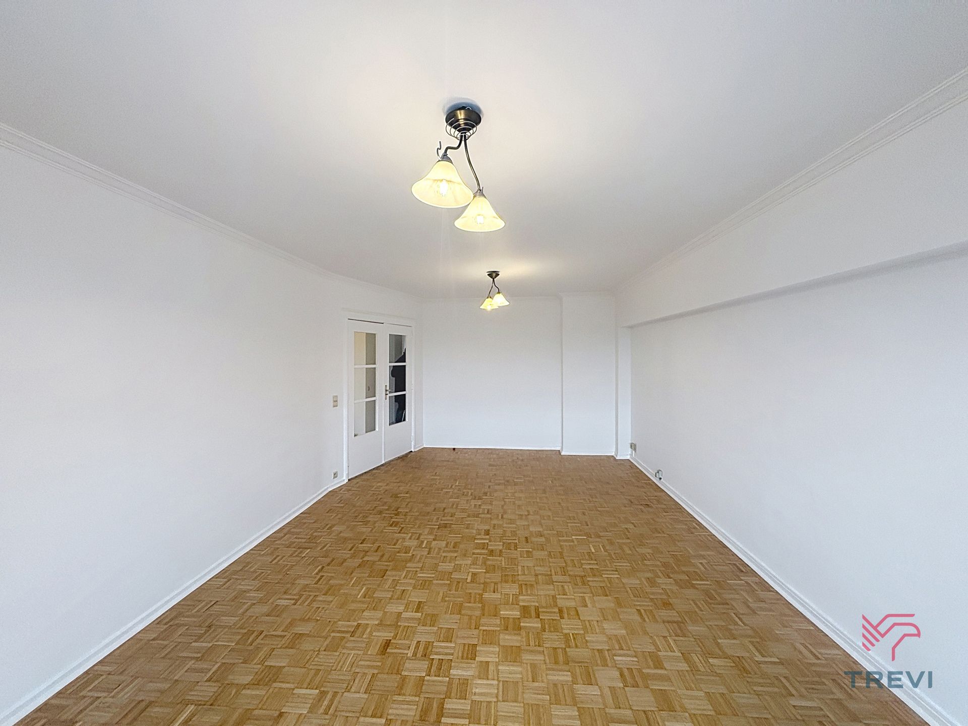 CINQUANTENAIRE – VOLLEDIG GERENOVEERD 2-SLAAPKAMERAPPARTEMENT foto 4