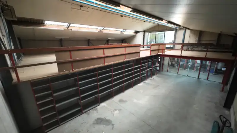 Instapklaar bedrijfsgebouw van 758 m² foto 11