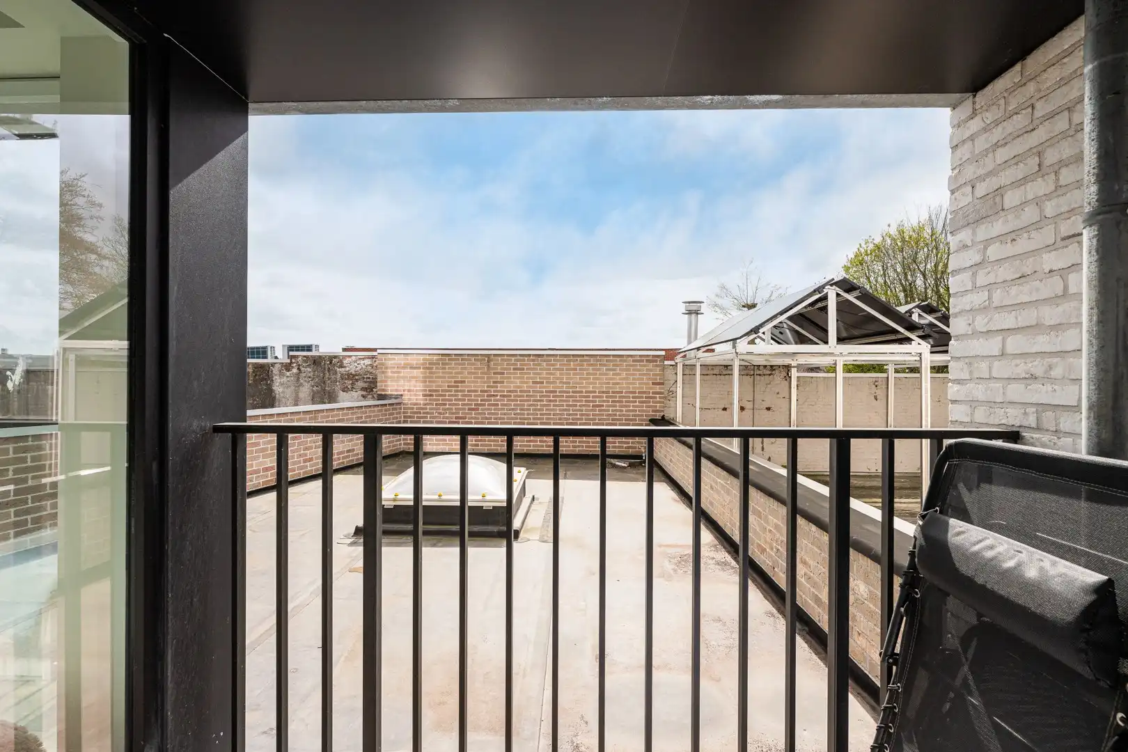 Recent nieuwbouwappartement te koop in Eeklo – ideale investering! foto 11
