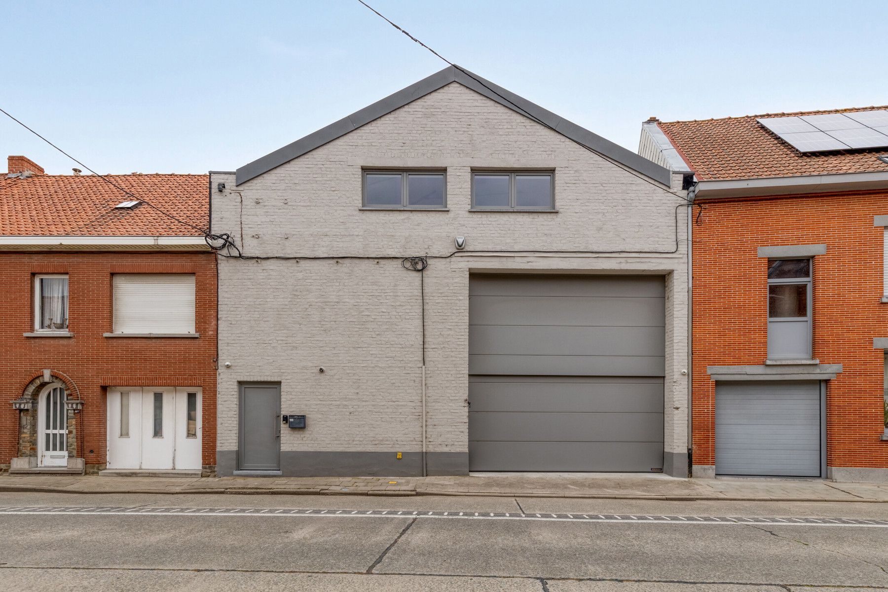 Recent vernieuwde loods met bovenliggend luxe appartement ! foto 45