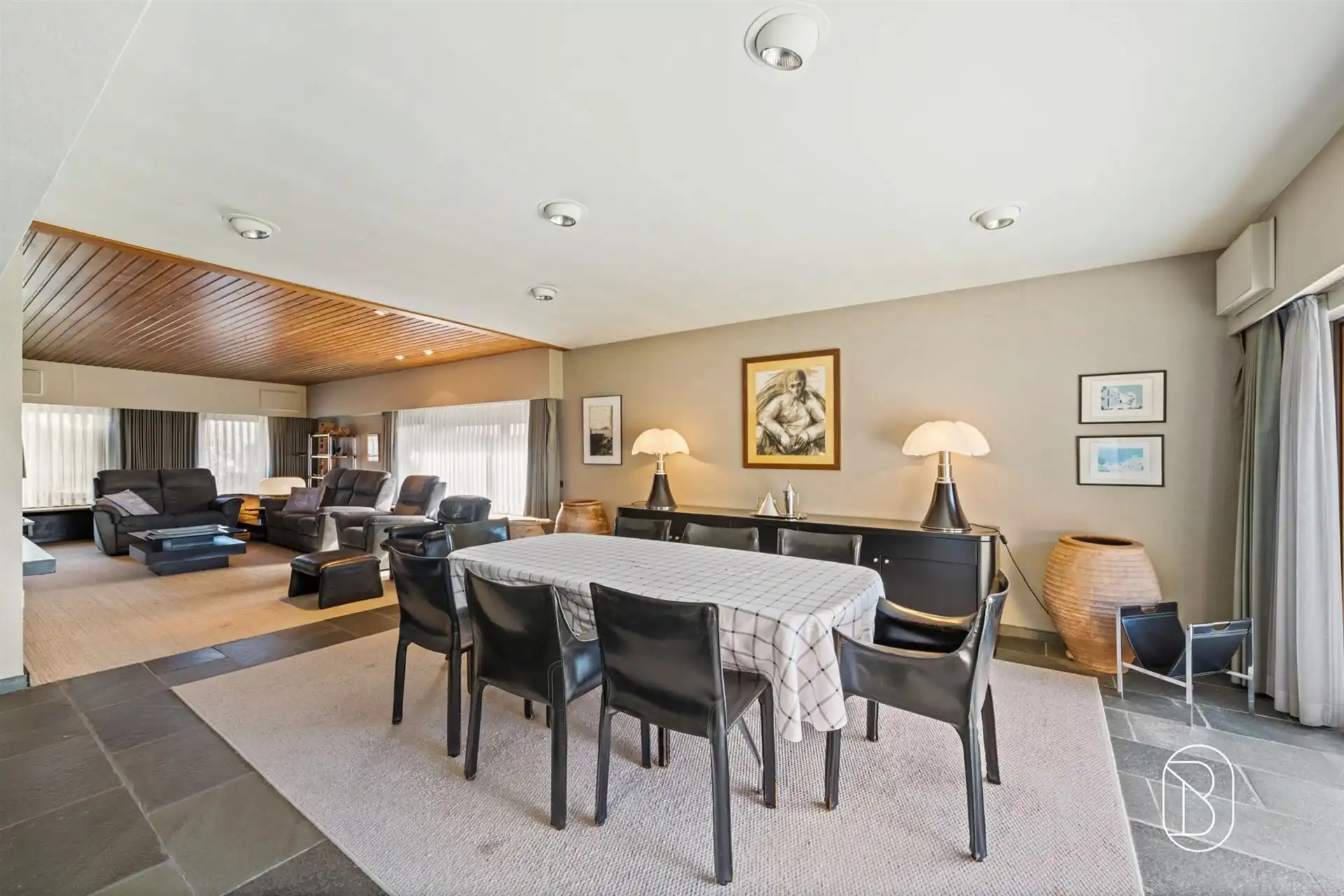 Charmante bungalow op ruim perceel van 855 m² foto 7