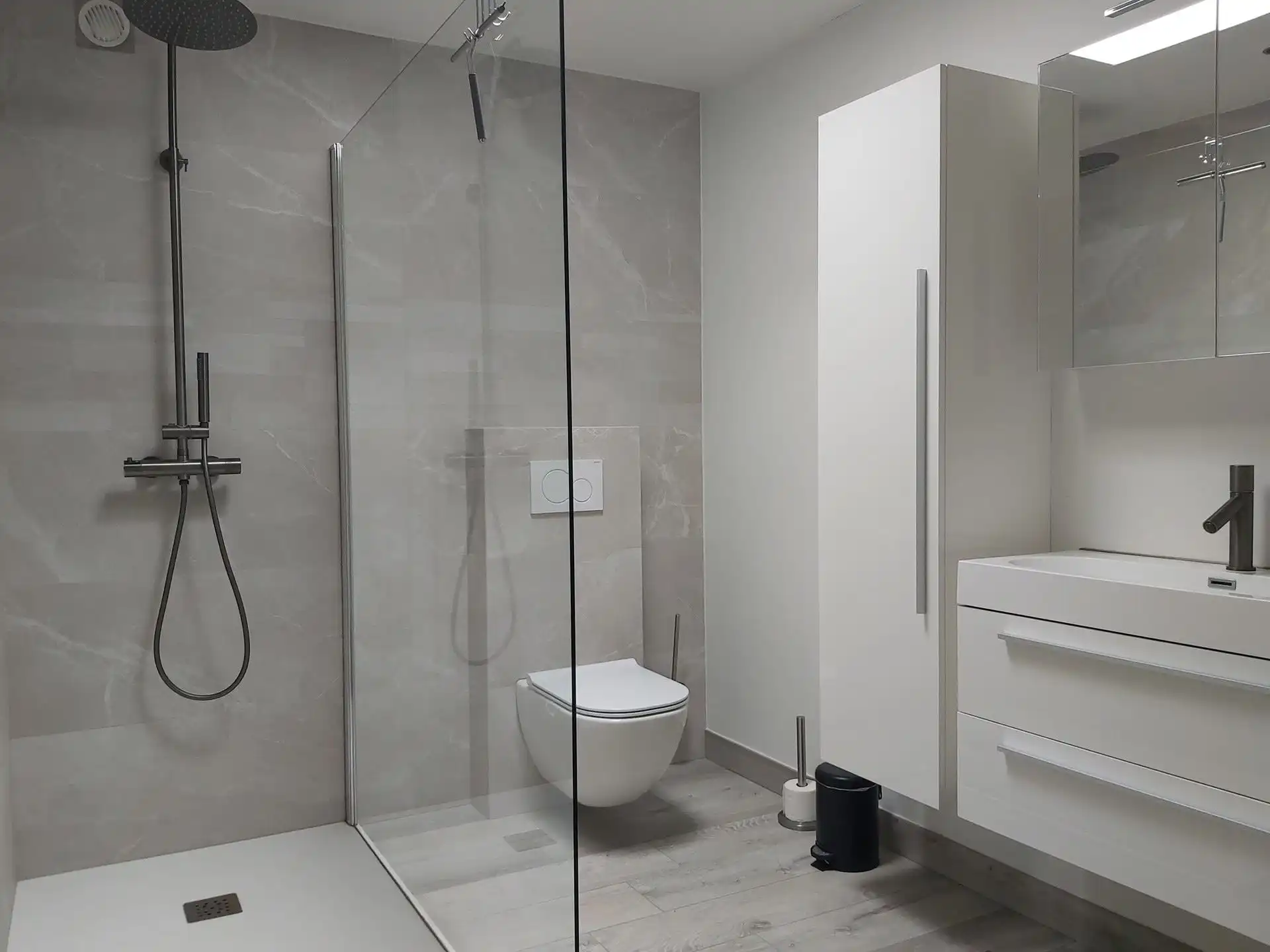 Wonen én werken op een toplocatie – praktijkruimte met ruime duplexwoning met 4 slaapkamers op een perceel van 4a23ca! foto 12
