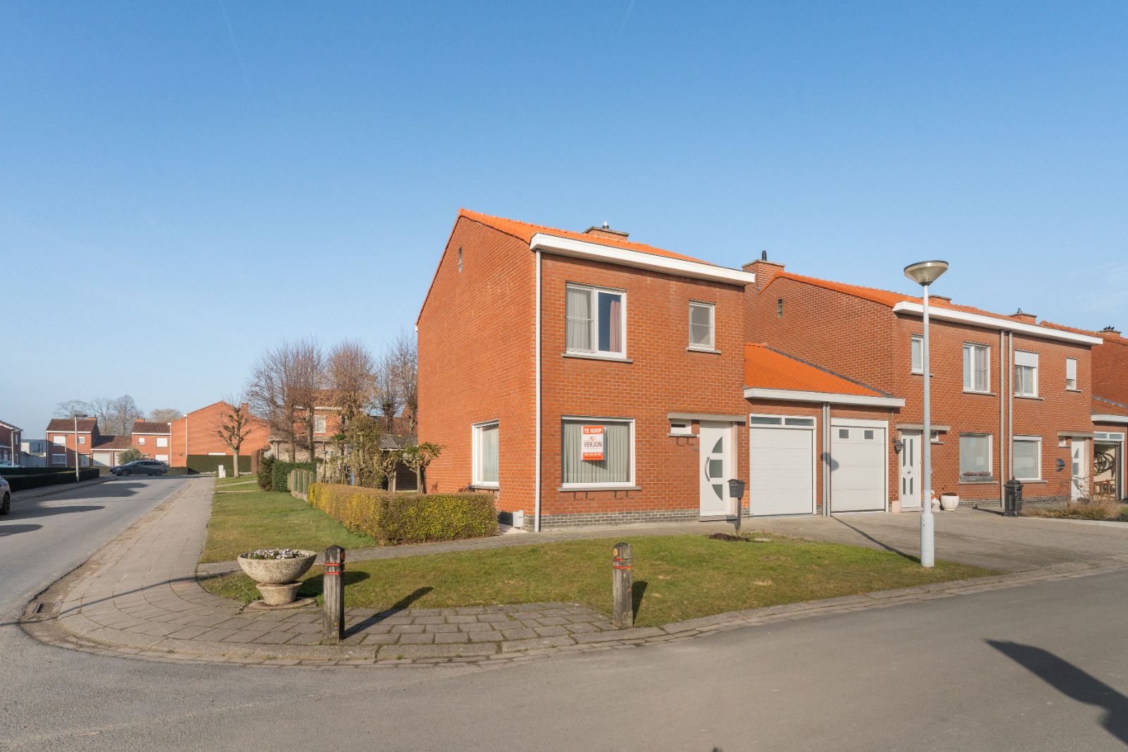 Instapklare gezinswoning met tuin in het hart van Ardooie! foto 19