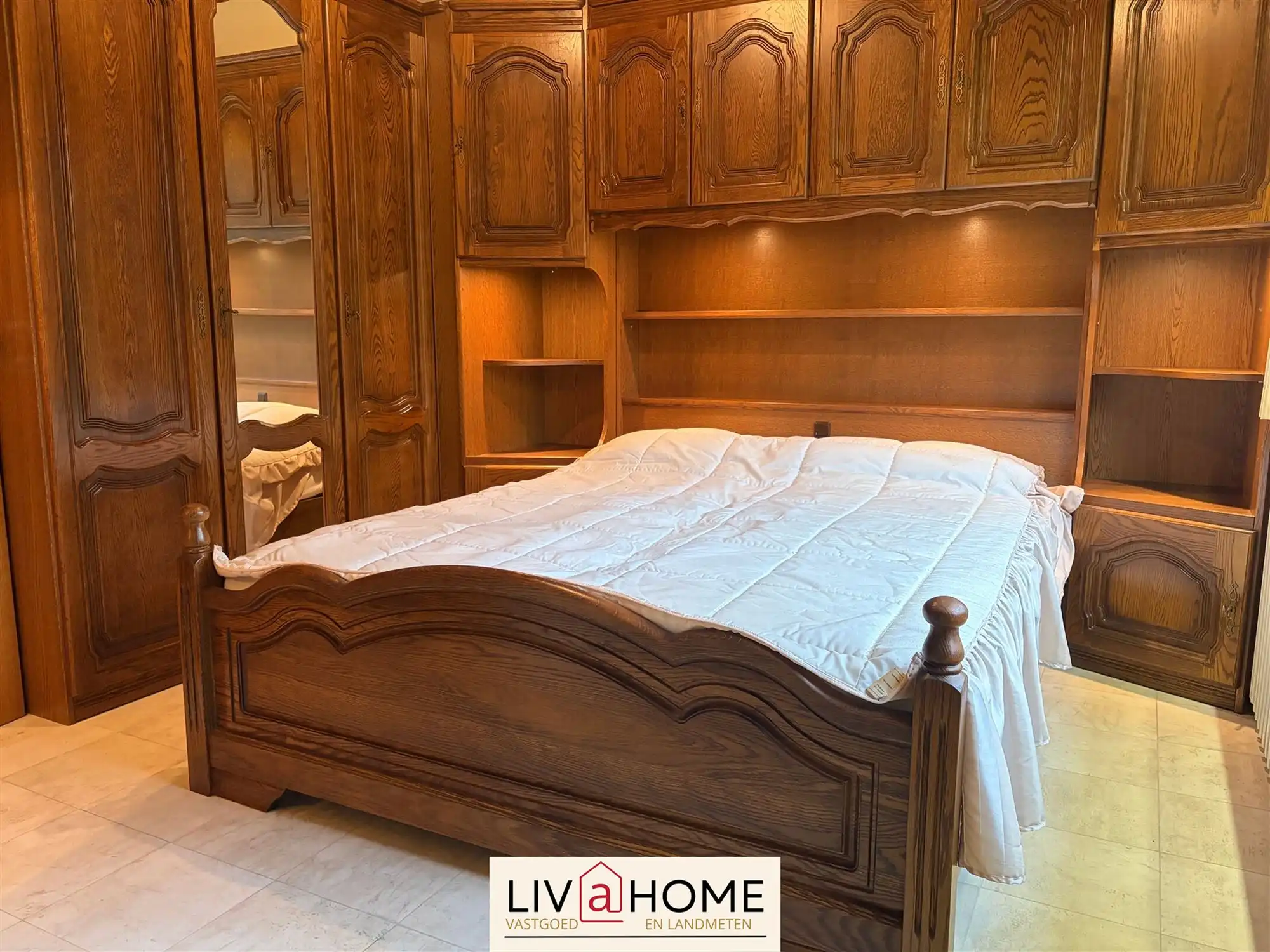 ZEER CHARMANTE VILLA MET OVERDEKT ZWEMBAD EN UNIEKE LIGGING! foto 12