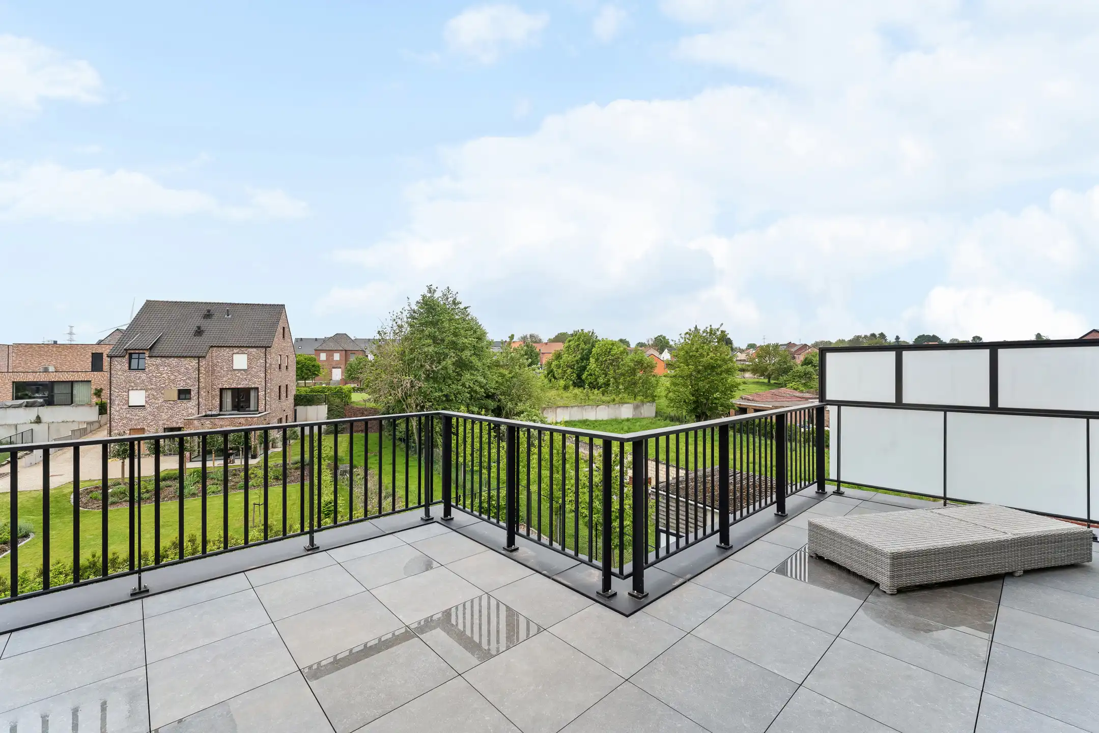 Recent duplex appartement met 2 parkings te Zichen foto 10