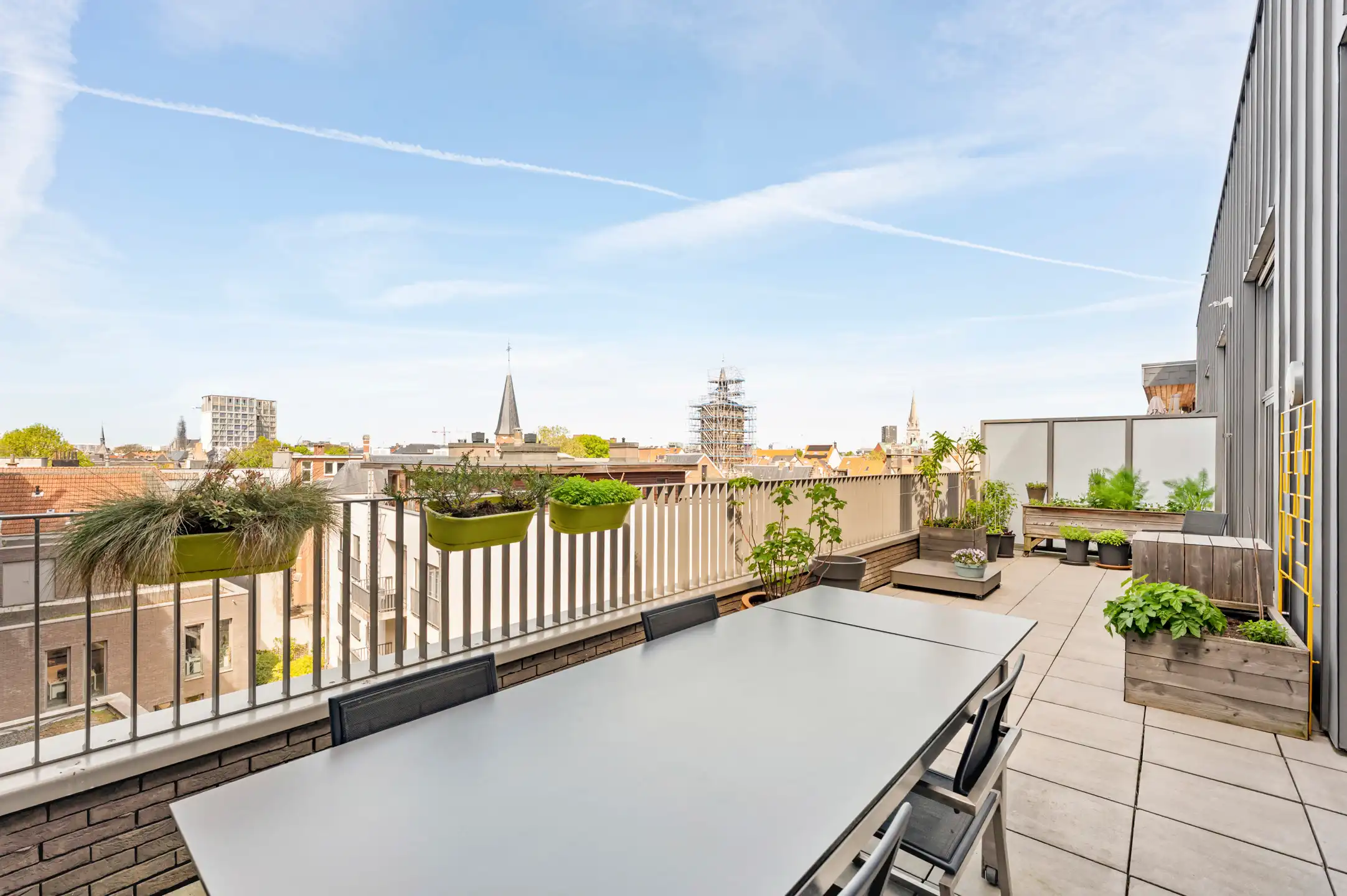 ANTWERPEN CENTRUM - Penthouse met twee terrassen en prachtig zicht! foto 3