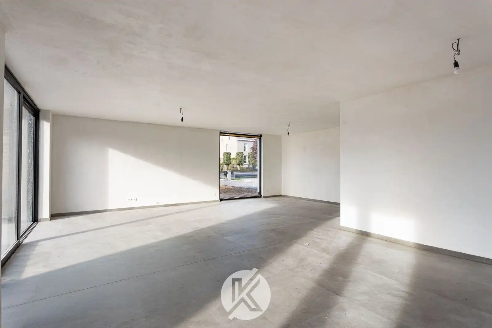 Centraal gelegen halfopen nieuwbouwwoning foto 7