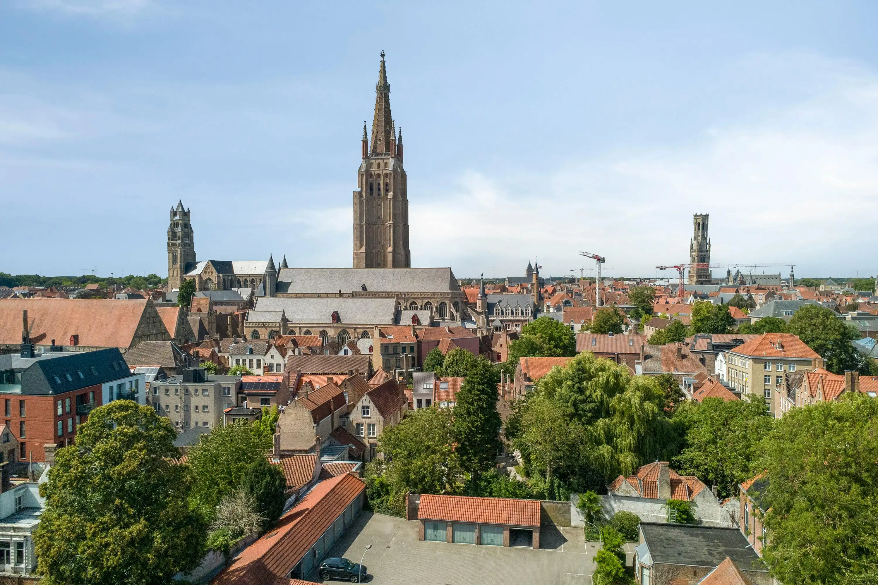 Herenhuis te koop in centrum Brugge foto 13
