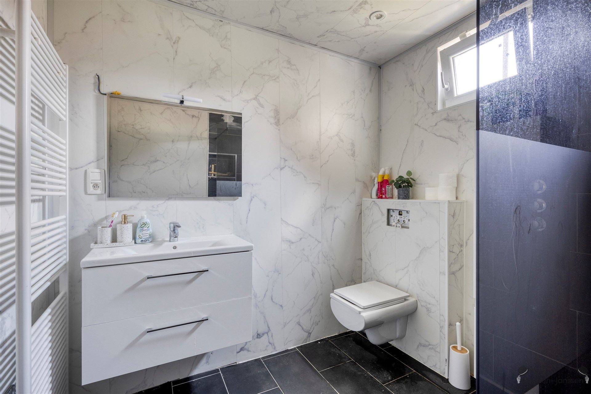 Te renoveren woning foto 15