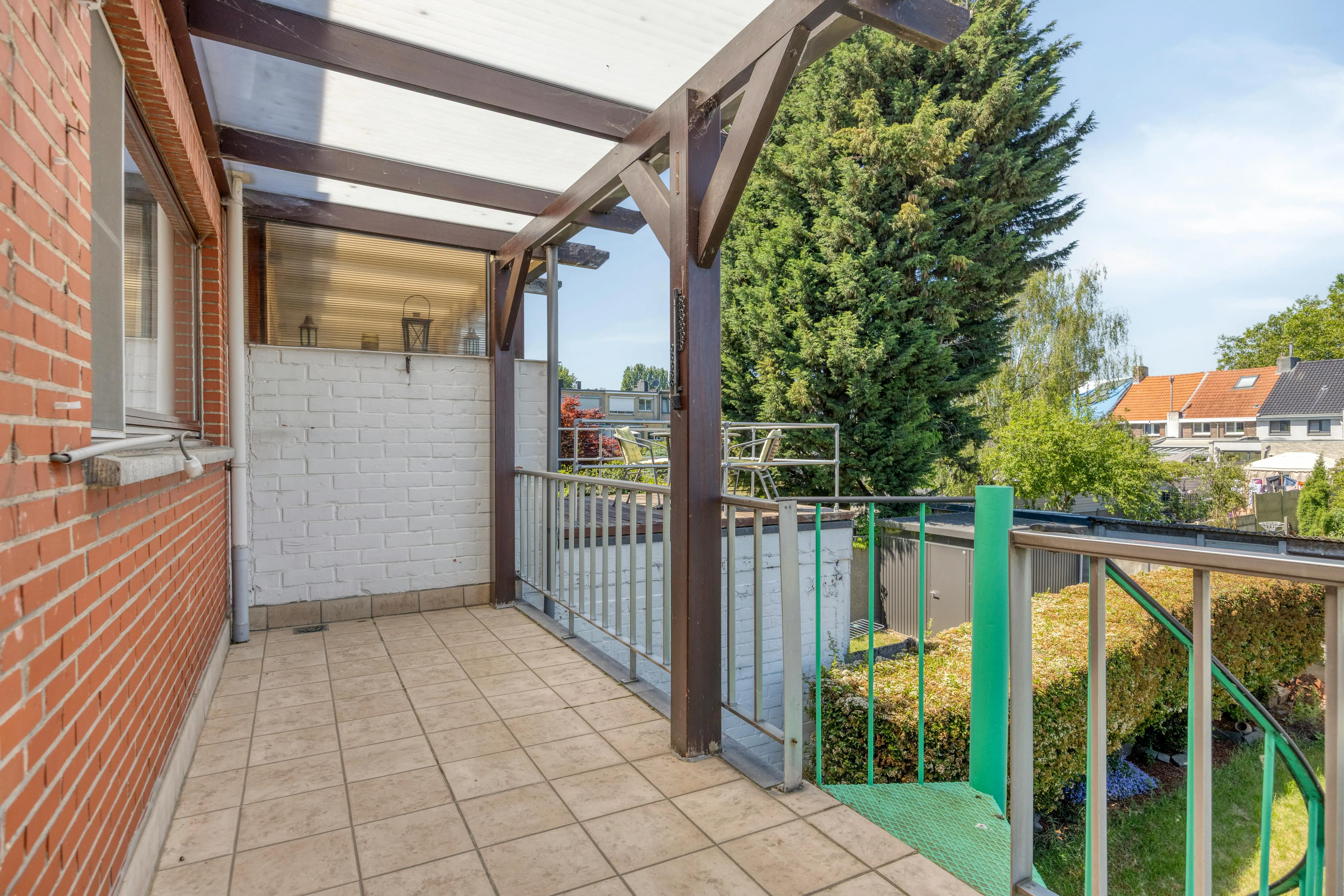 Huis met garage te koop in de geliefde tuinwijk van Merksem foto 11