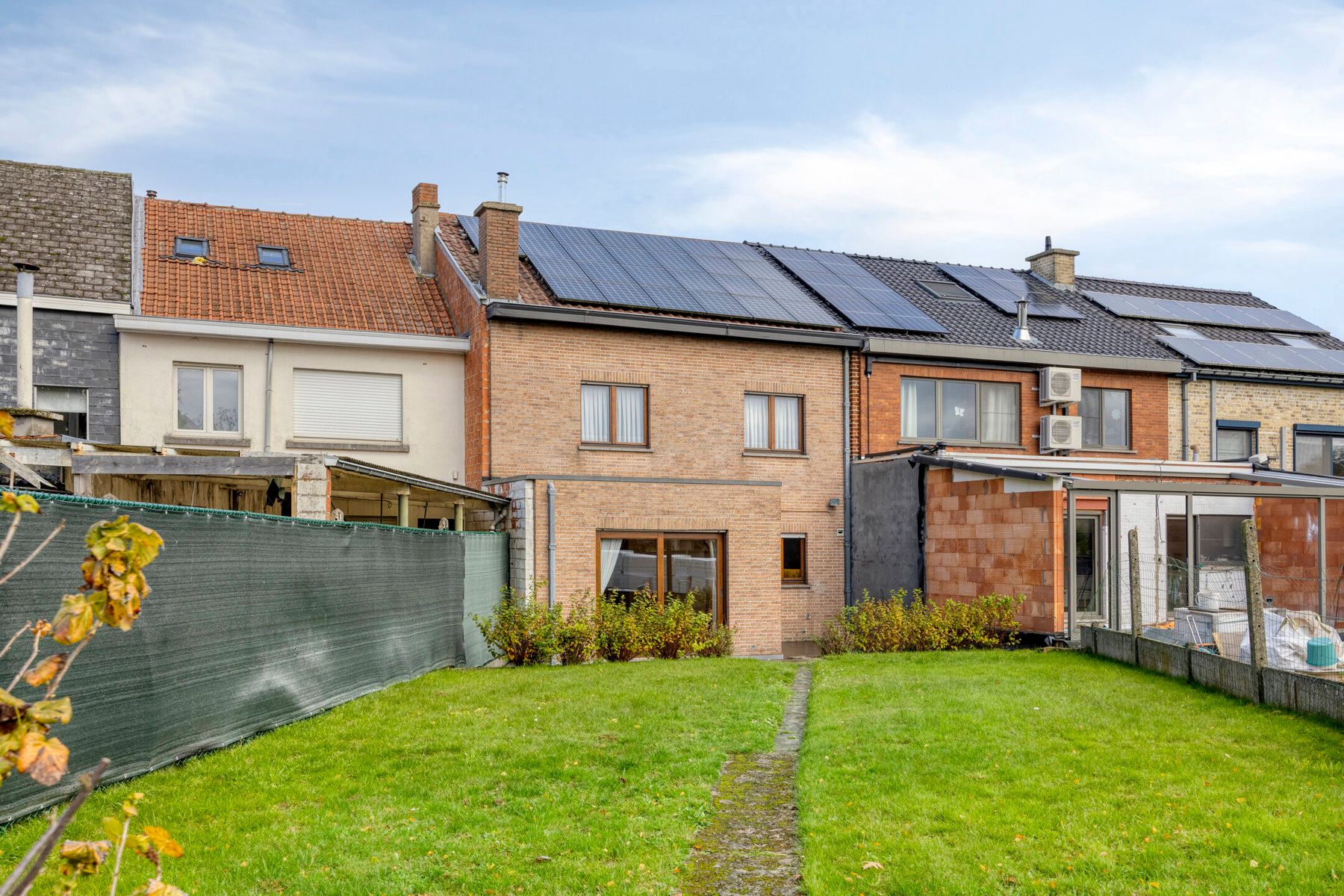 Instapklare woning met 3 slaapkamers en ruime tuin foto 26