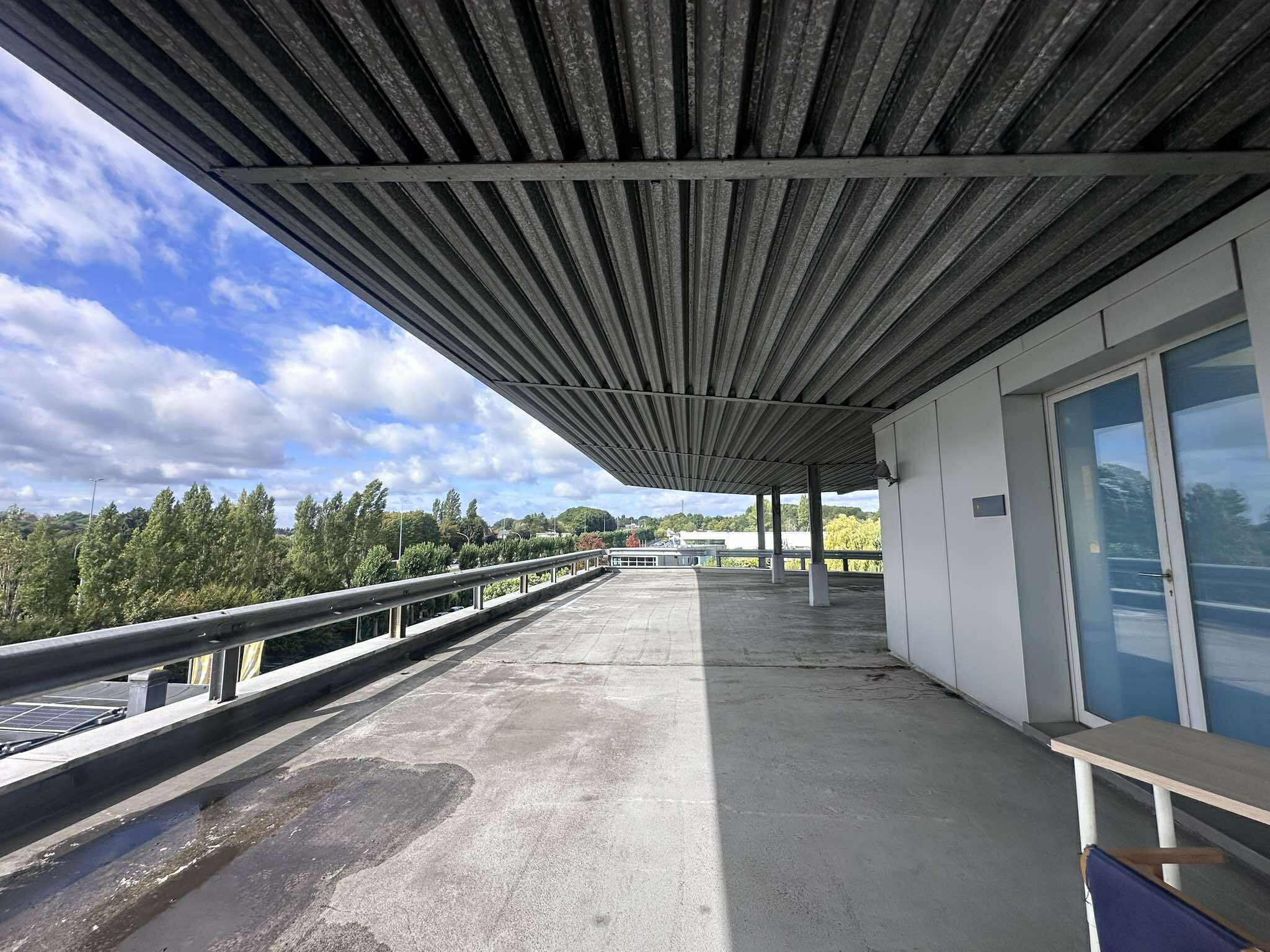 UNIEKE KANTOREN MET PARKING EN VERSCHILLENDE OPPERVLAKTES foto 20