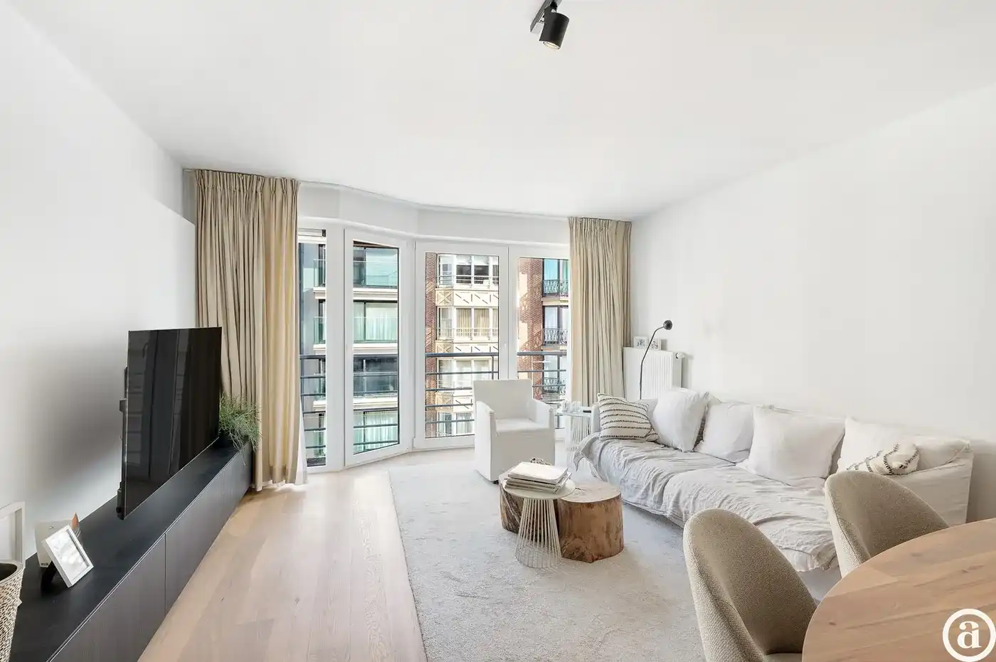 Instapklaar tweeslaapkamer-appartement nabij de zee (Rubens).  foto 9