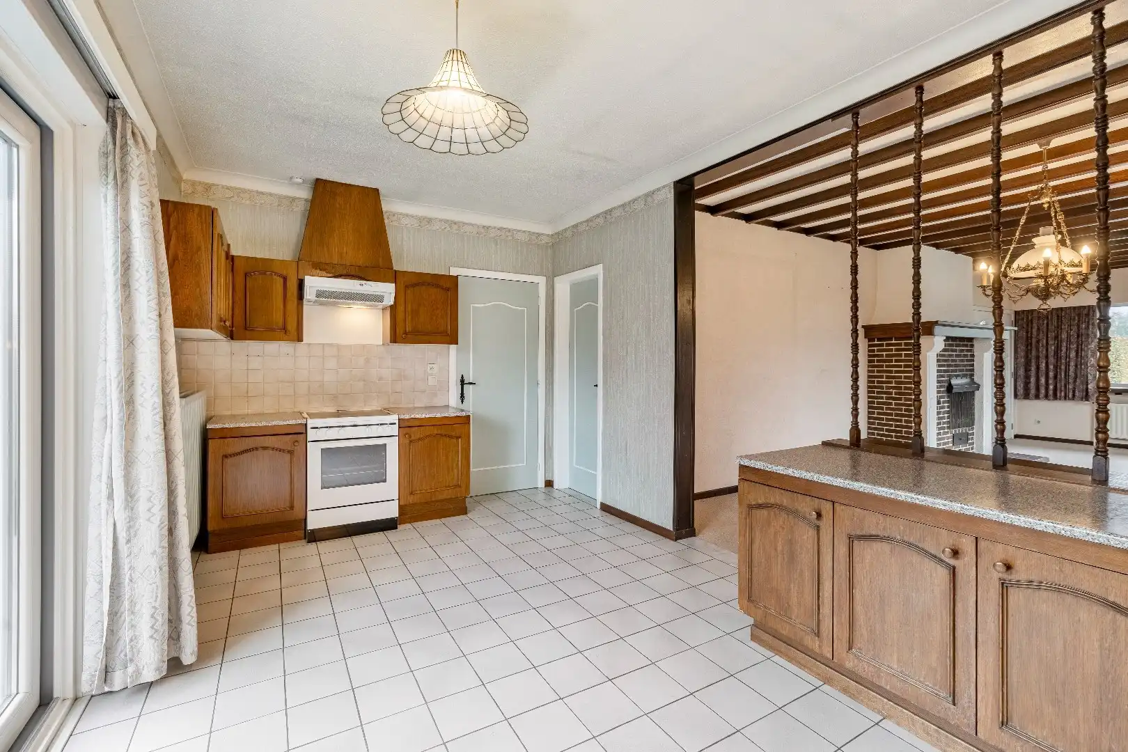  Te renoveren karakteristieke bungalow, 3 Slpk, ruime kelder met garage, op toplocatie foto 20