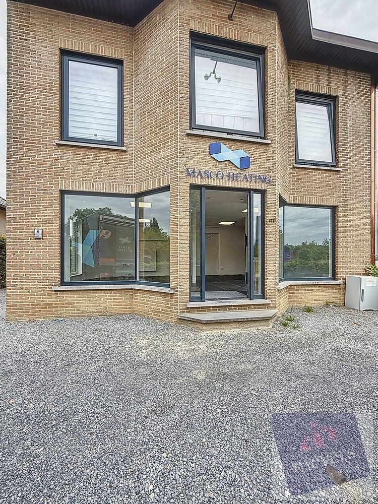 Te huur: commerciële topper op zichtlocatie in Hasselt! foto 2