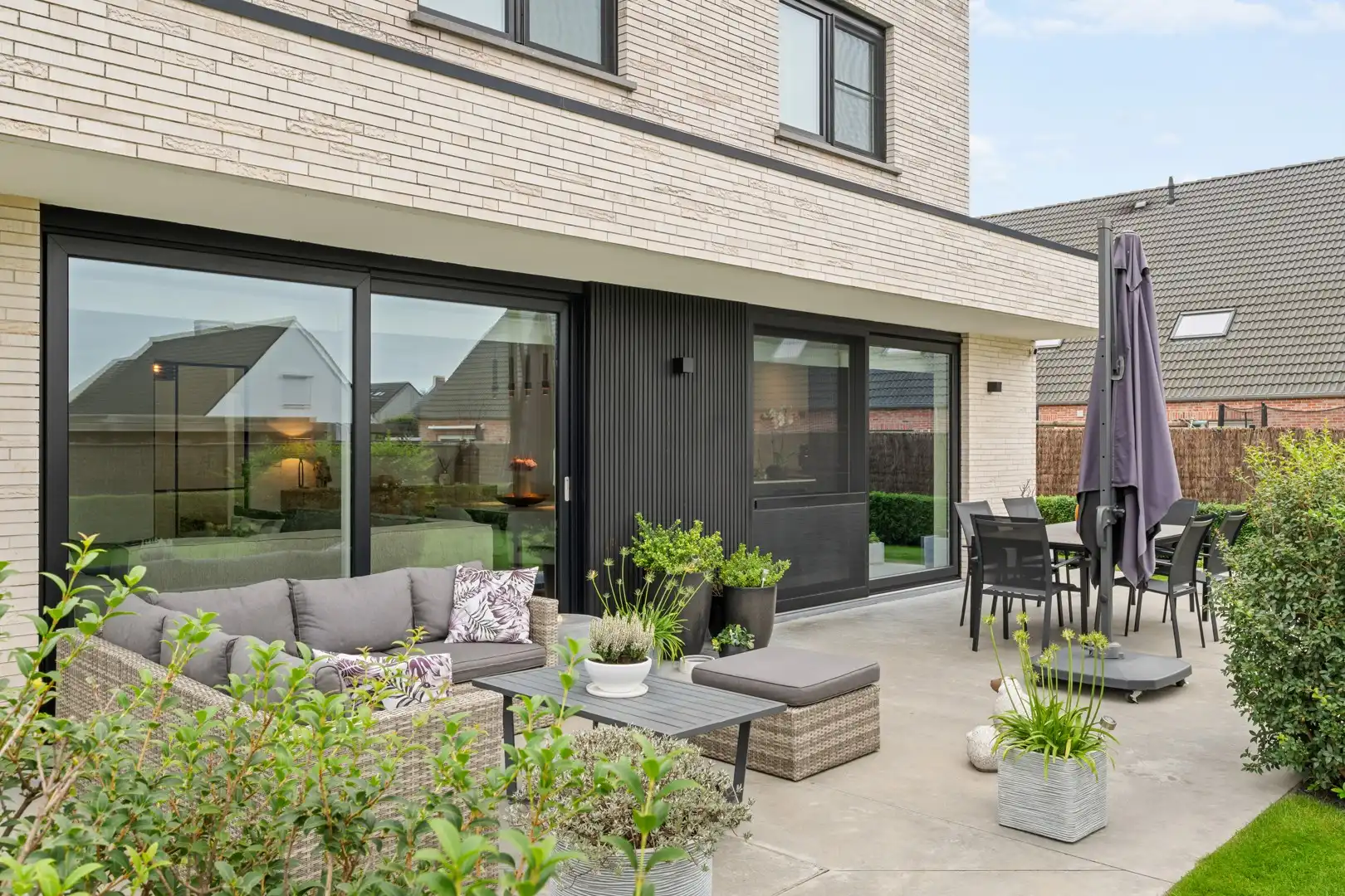 Recente, perfect afgewerkte villa met 4 slaapkamers te Roeselare foto 24