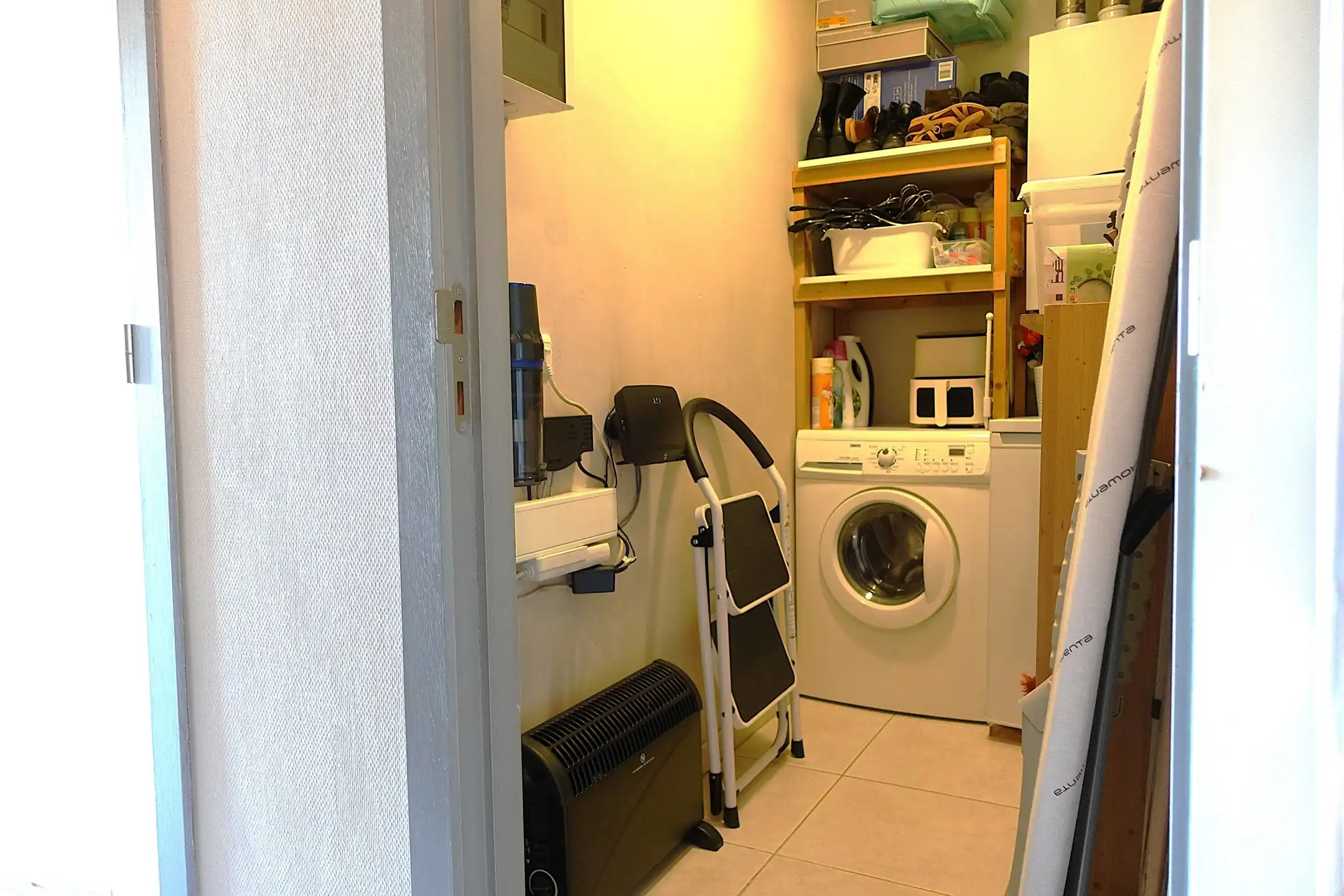 Instapklaar 1- slpk app met ruim terras in centrum Gierle foto 15