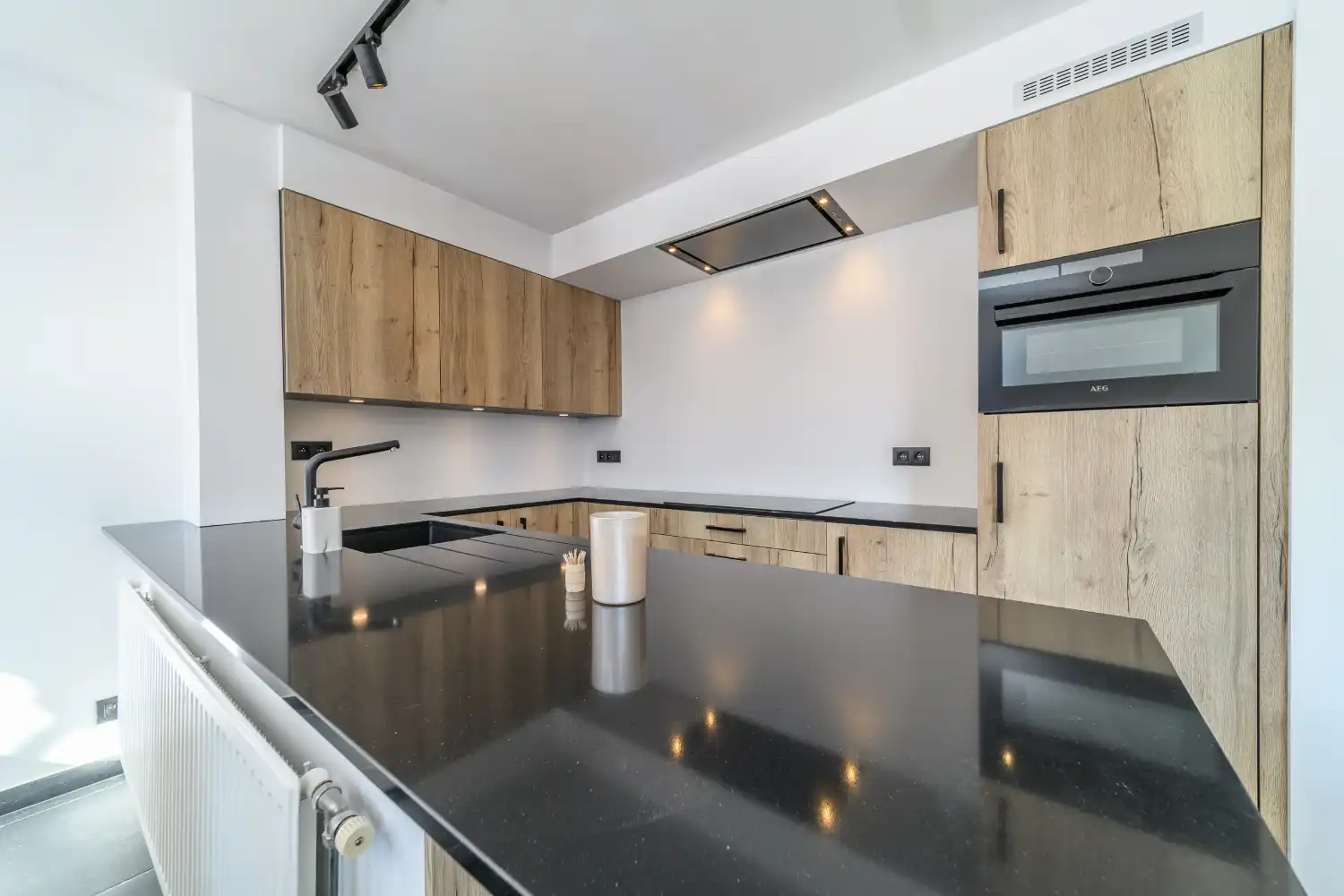 Prachtig gerenoveerd 2 slpk- appartement in centrum Koksijde foto 4