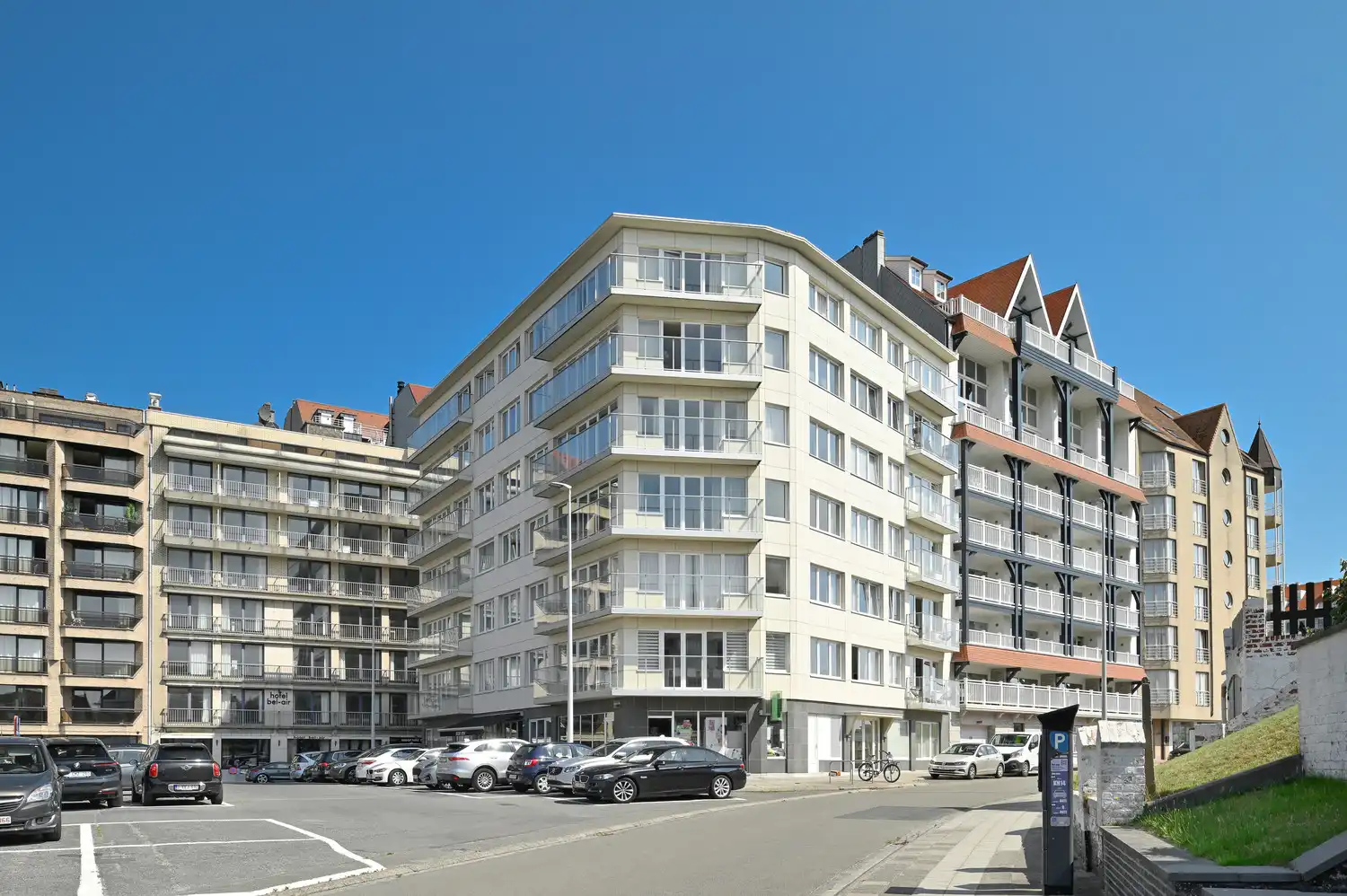 Hoekappartement met vijf slaapkamers op toplocatie in Duinbergen foto 30