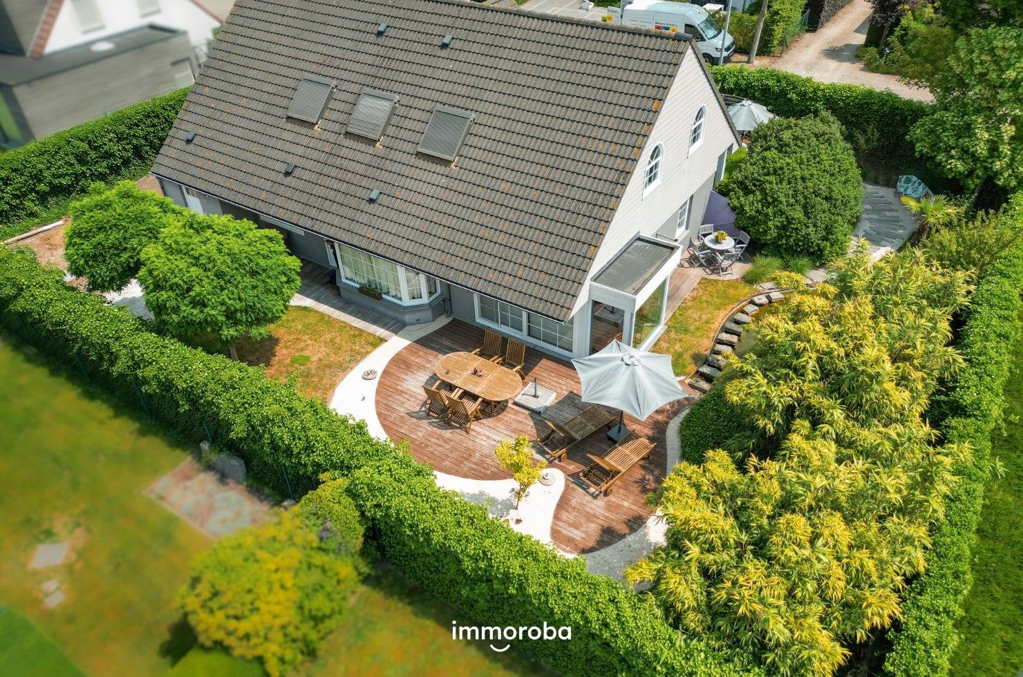 Te koop in Zulte – Alleenstaande villa met karakter op toplocatie  foto {{pictureIndex}}