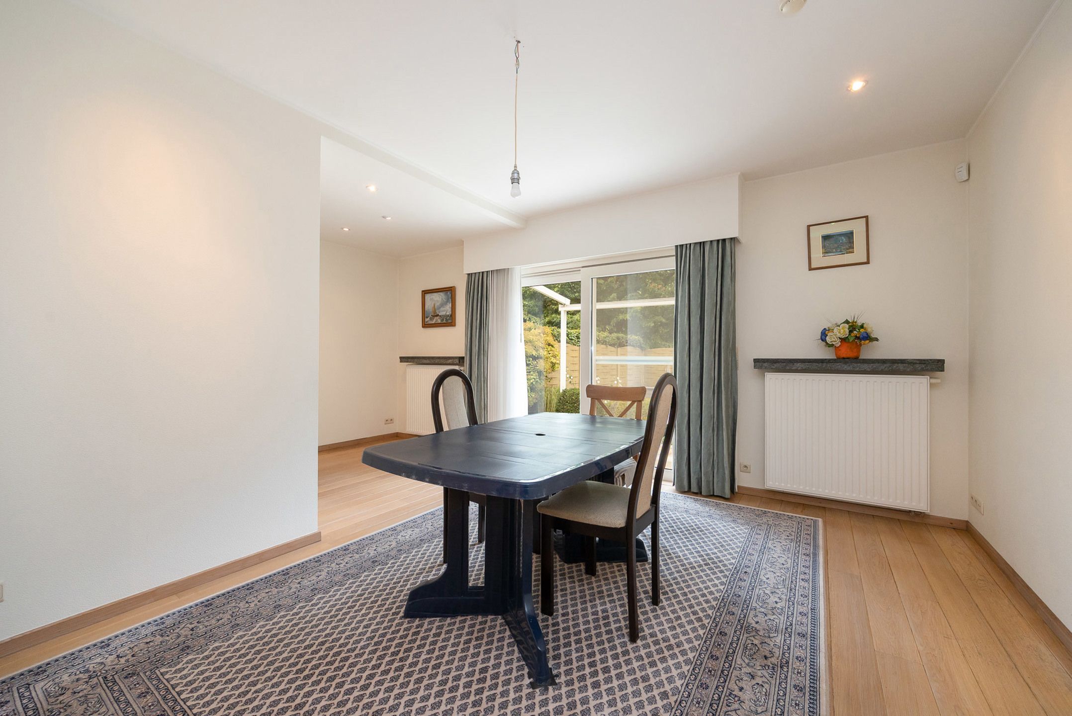 Charmante rietgedekte HOB met garage foto 11