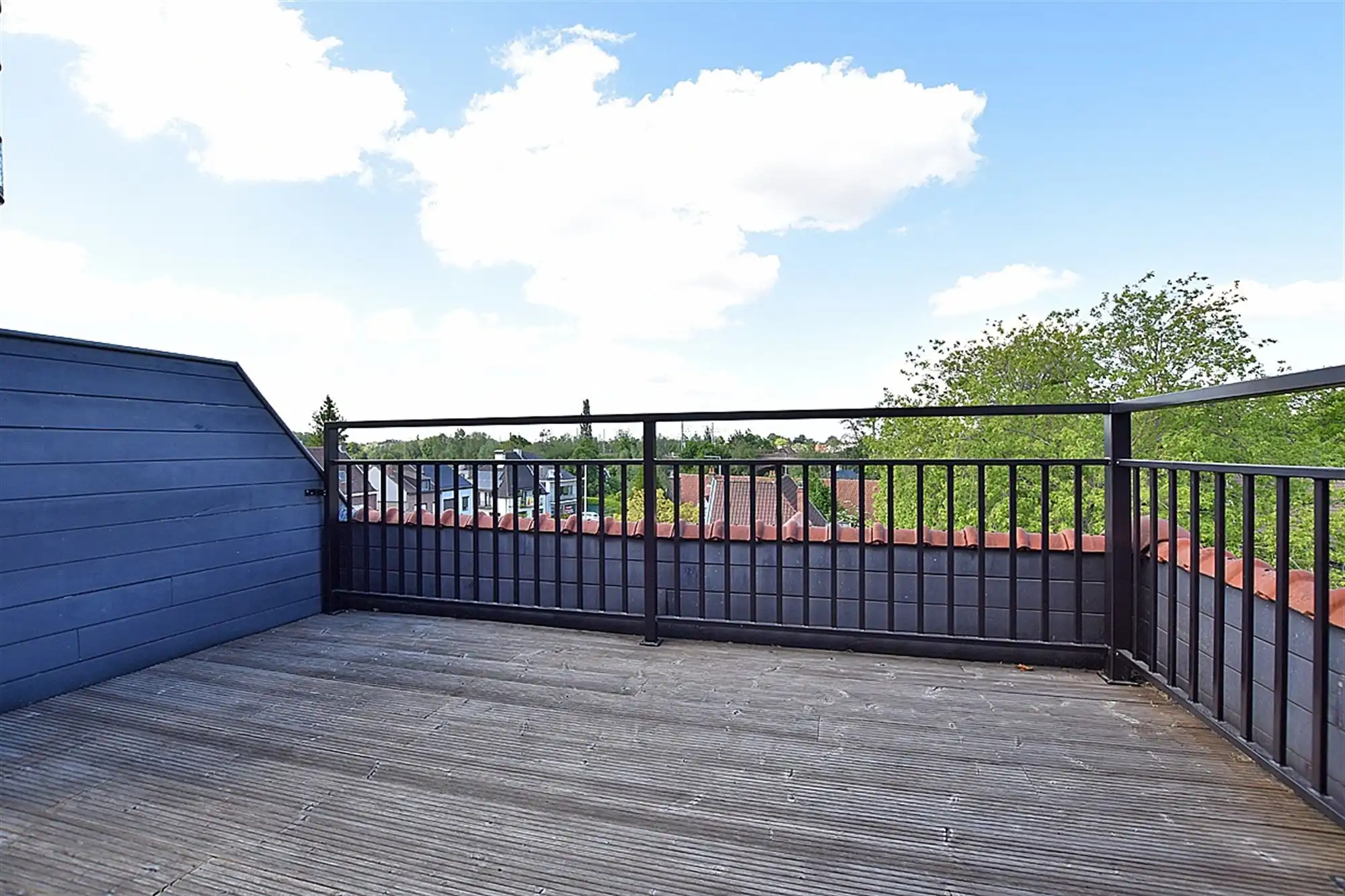 Instapkl. APPARTEMENT (3de verd. / lift) met 2 slpks, terras & ondergr. stnplts  foto 5
