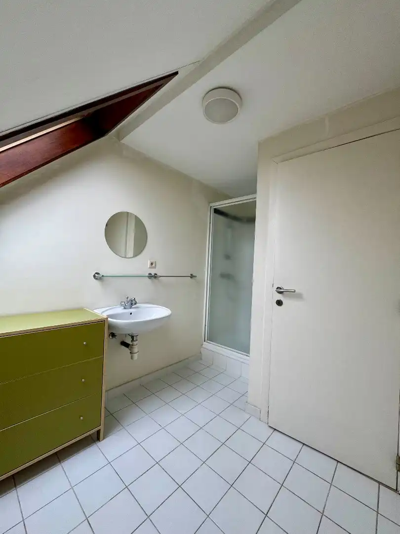 Prima onderhouden woning in centrum Eppegem. foto 22