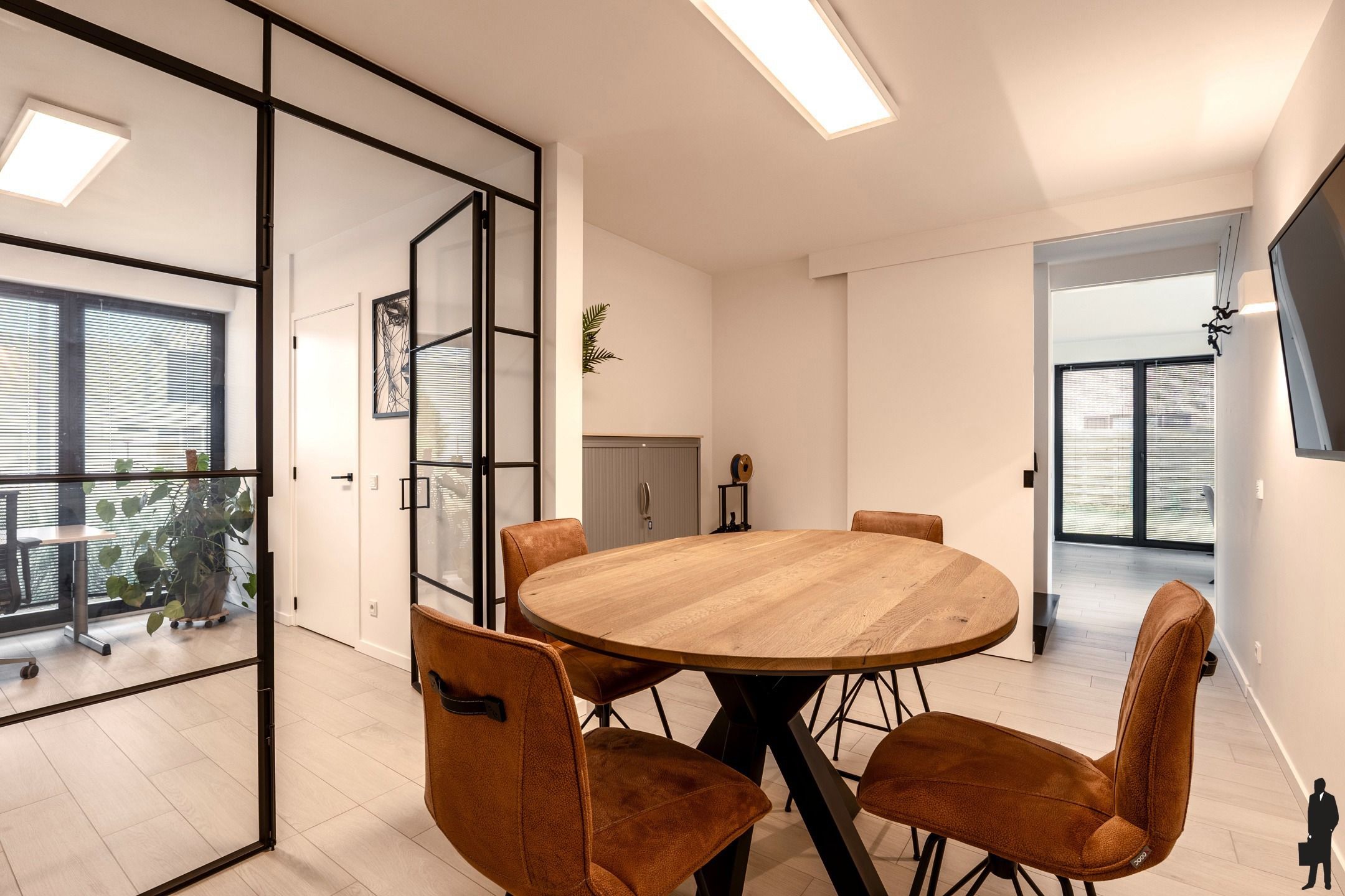 Villa met 4slks, 2bdks en verwarmd zwembad op 1200 m² foto 13