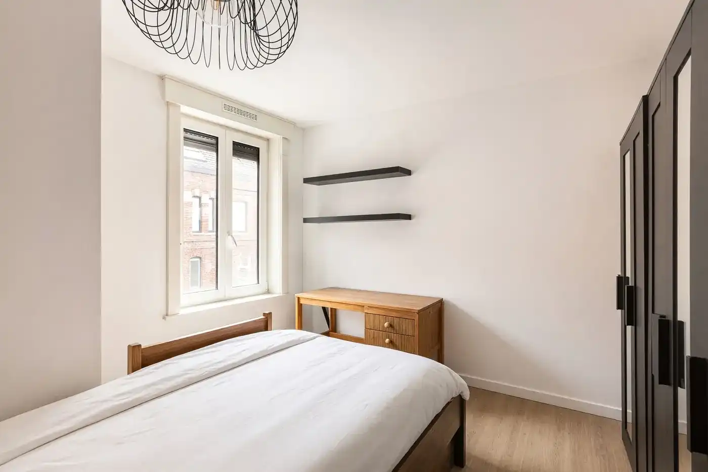Verrassend ruime, instapklare woning in Zwevegem foto 11