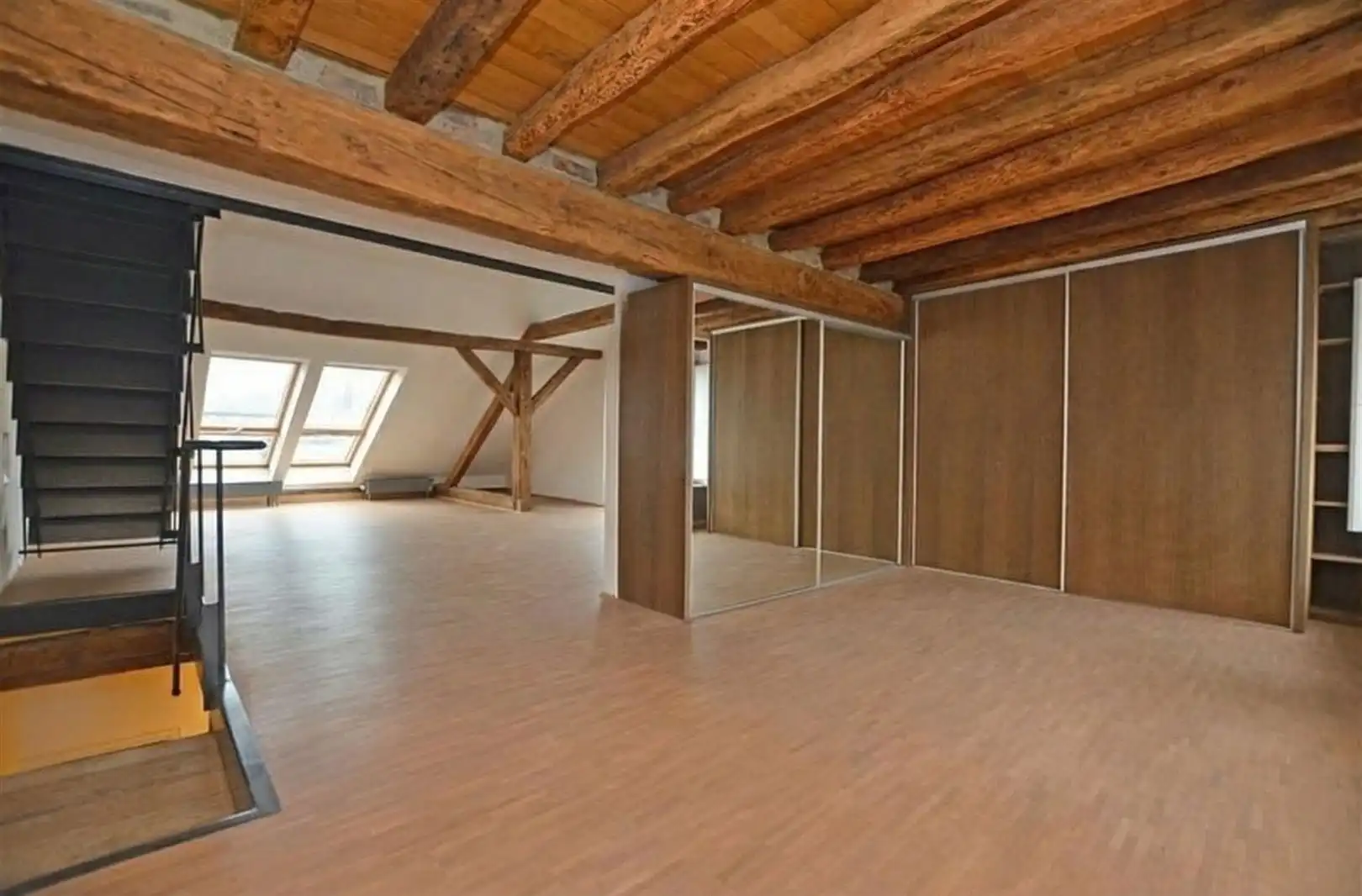 Uniek herenhuis in het centrum foto 28