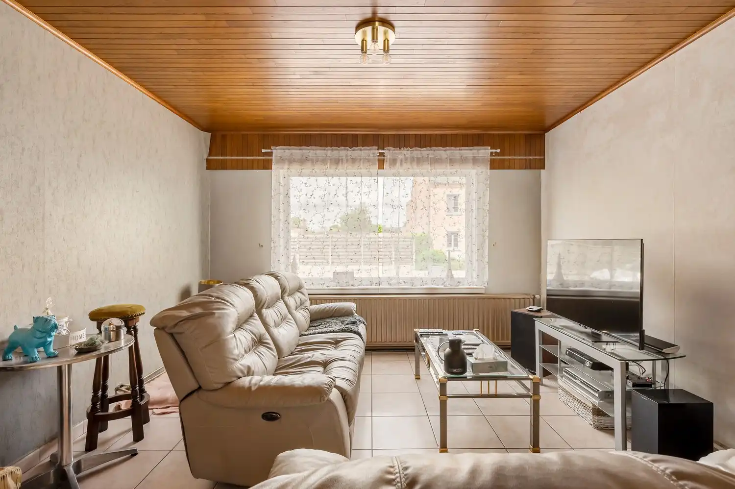 TE RENOVEREN WONING OP GOEDE LOCATIE + MAGAZIJN foto 4