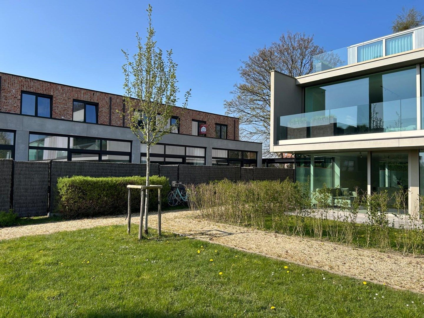 Moderne woning te Sint-Baafs-Vijve. foto 2